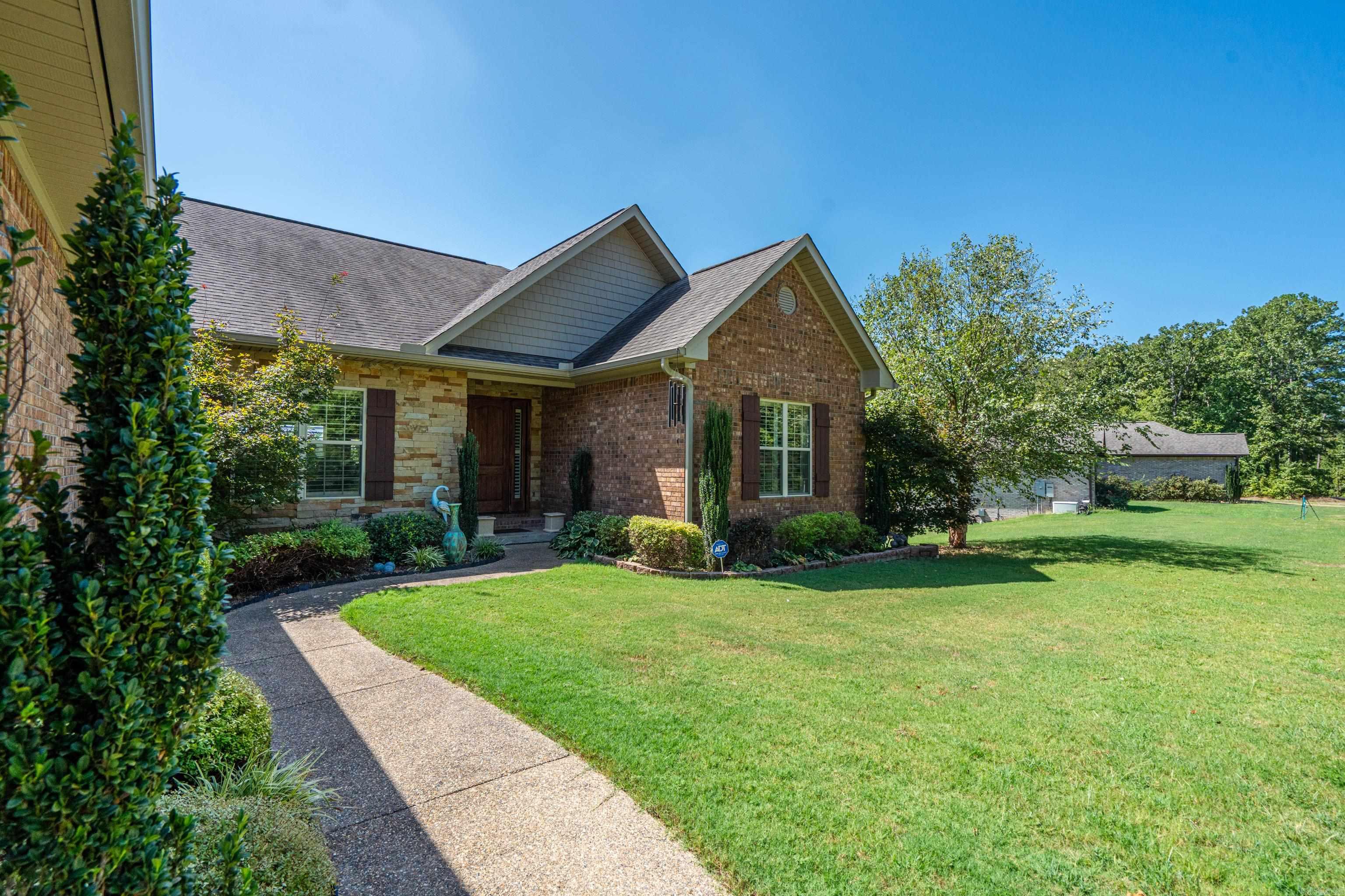 156 West Mountain View Circle  Hot Springs, AR