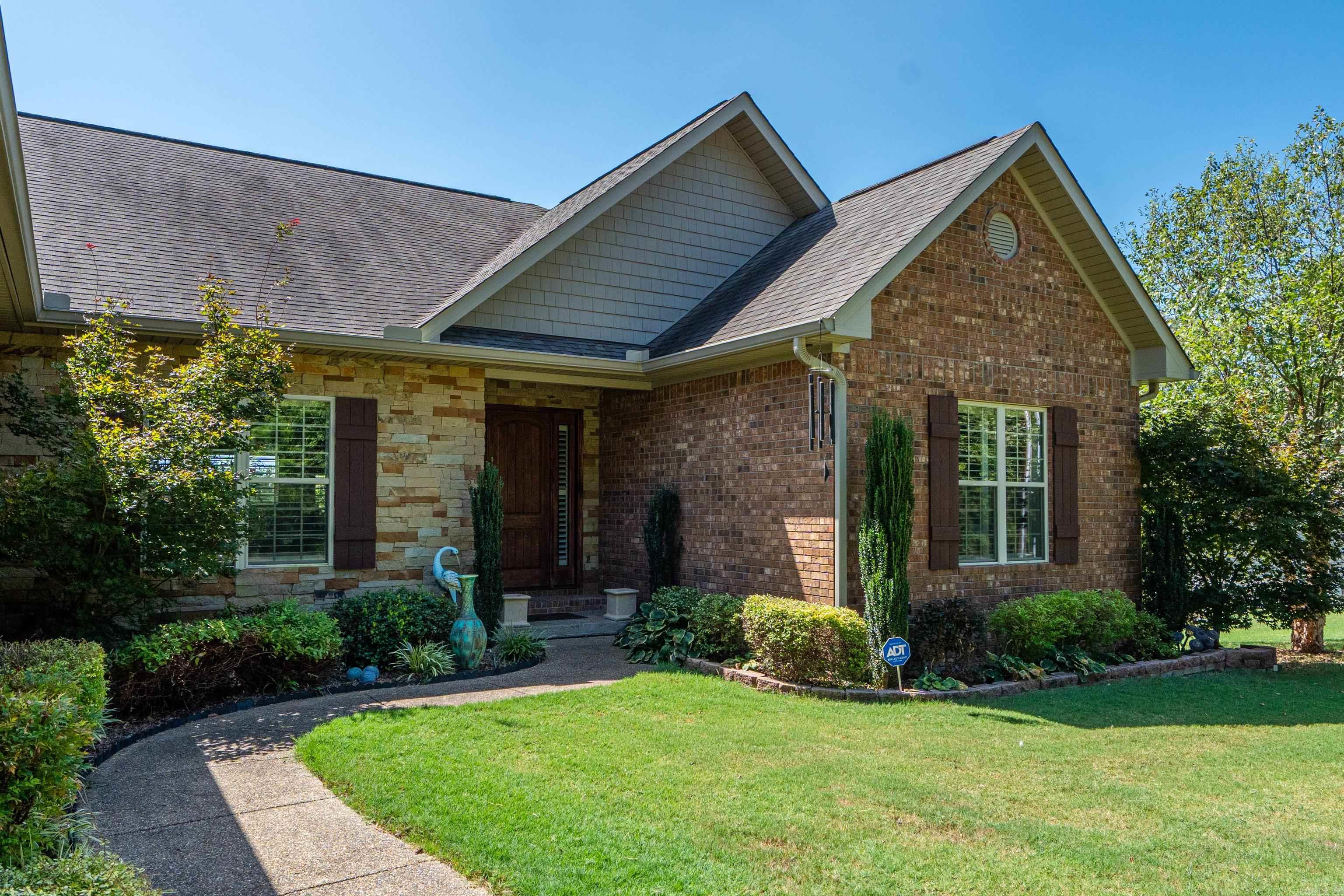 156 West Mountain View Circle  Hot Springs, AR