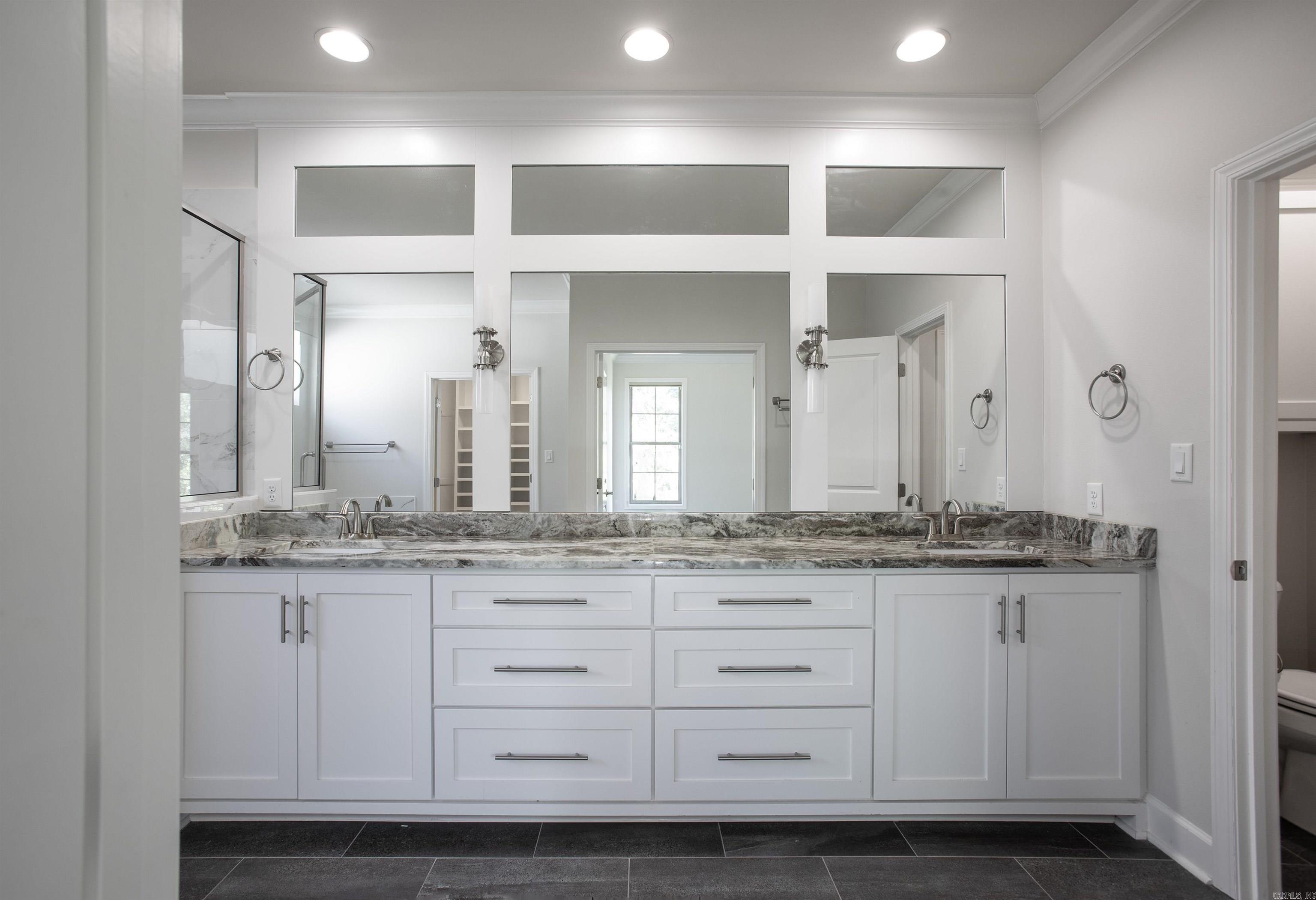 5 Saffron  Little Rock, AR