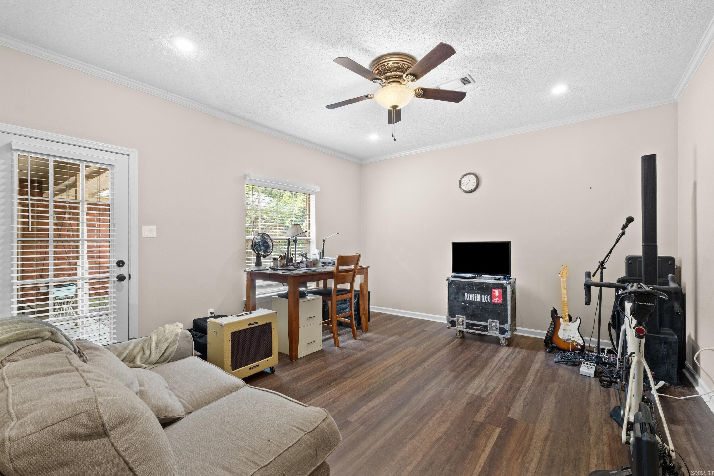 1515 John Ed  Conway, AR