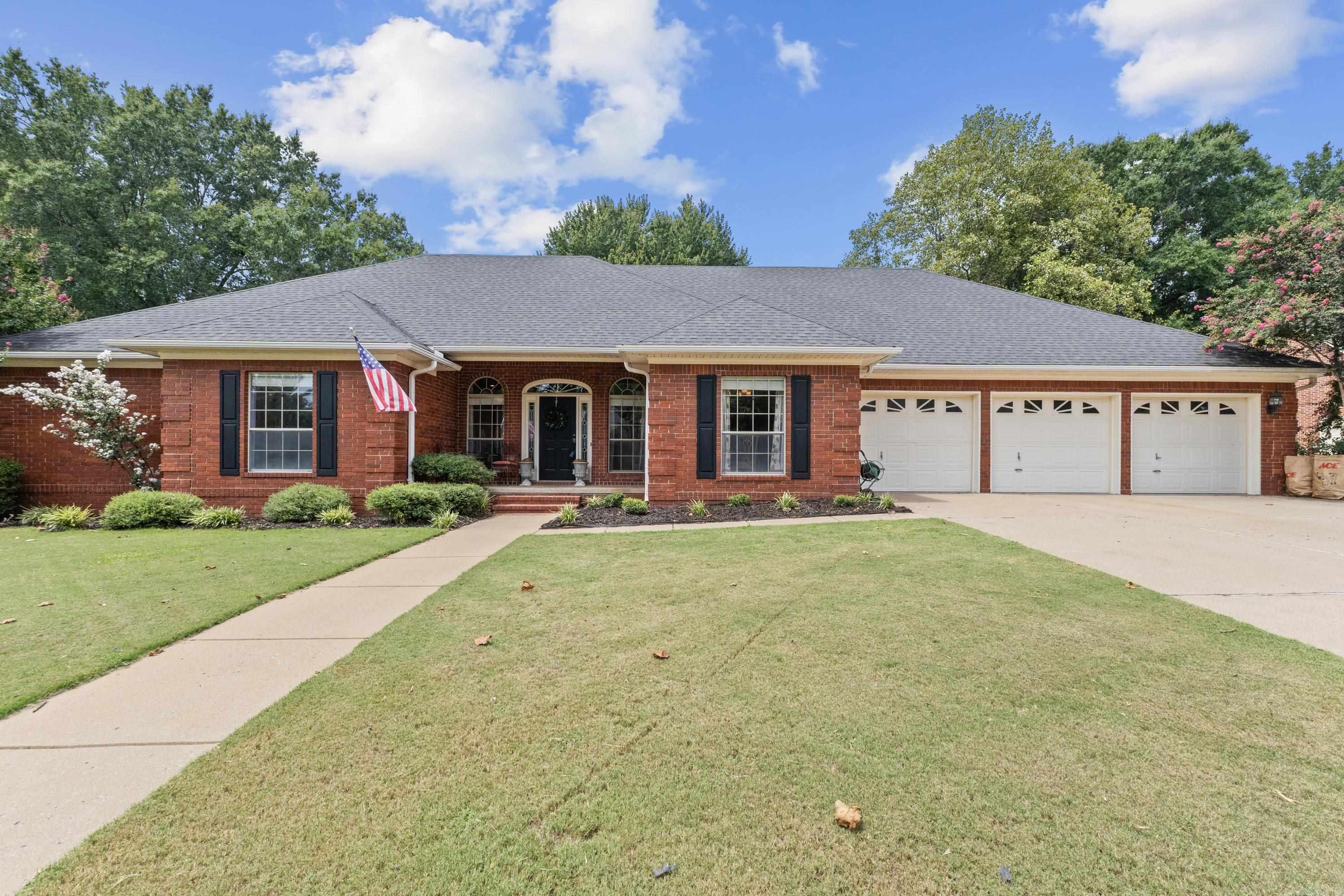 1515 John Ed  Conway, AR