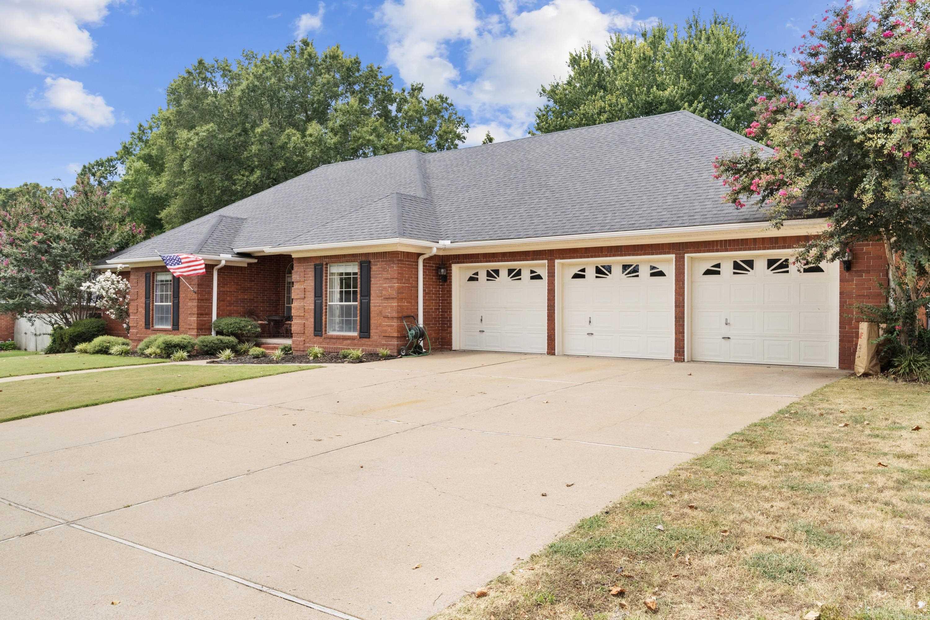 1515 John Ed  Conway, AR
