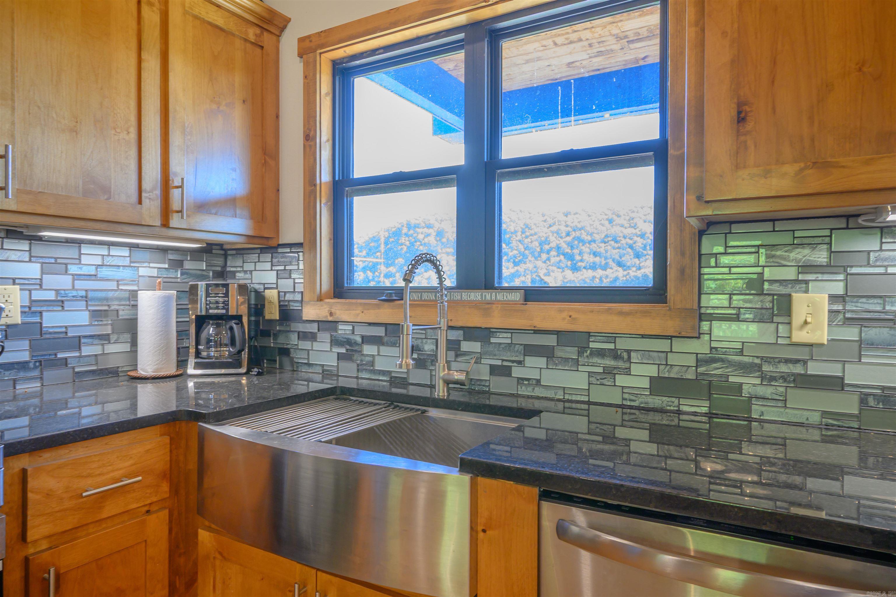 3780 River Road  Guion, AR