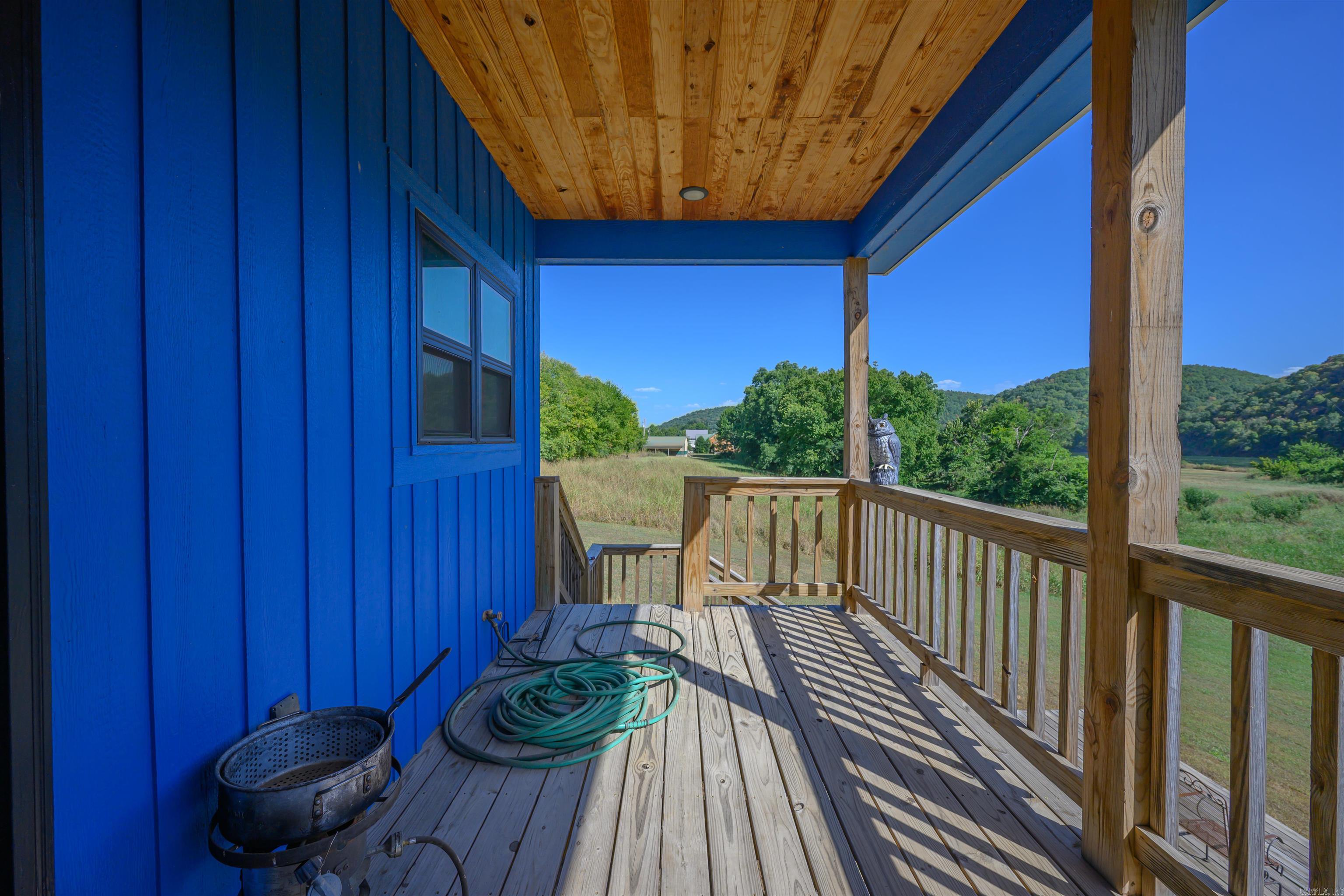 3780 River Road  Guion, AR