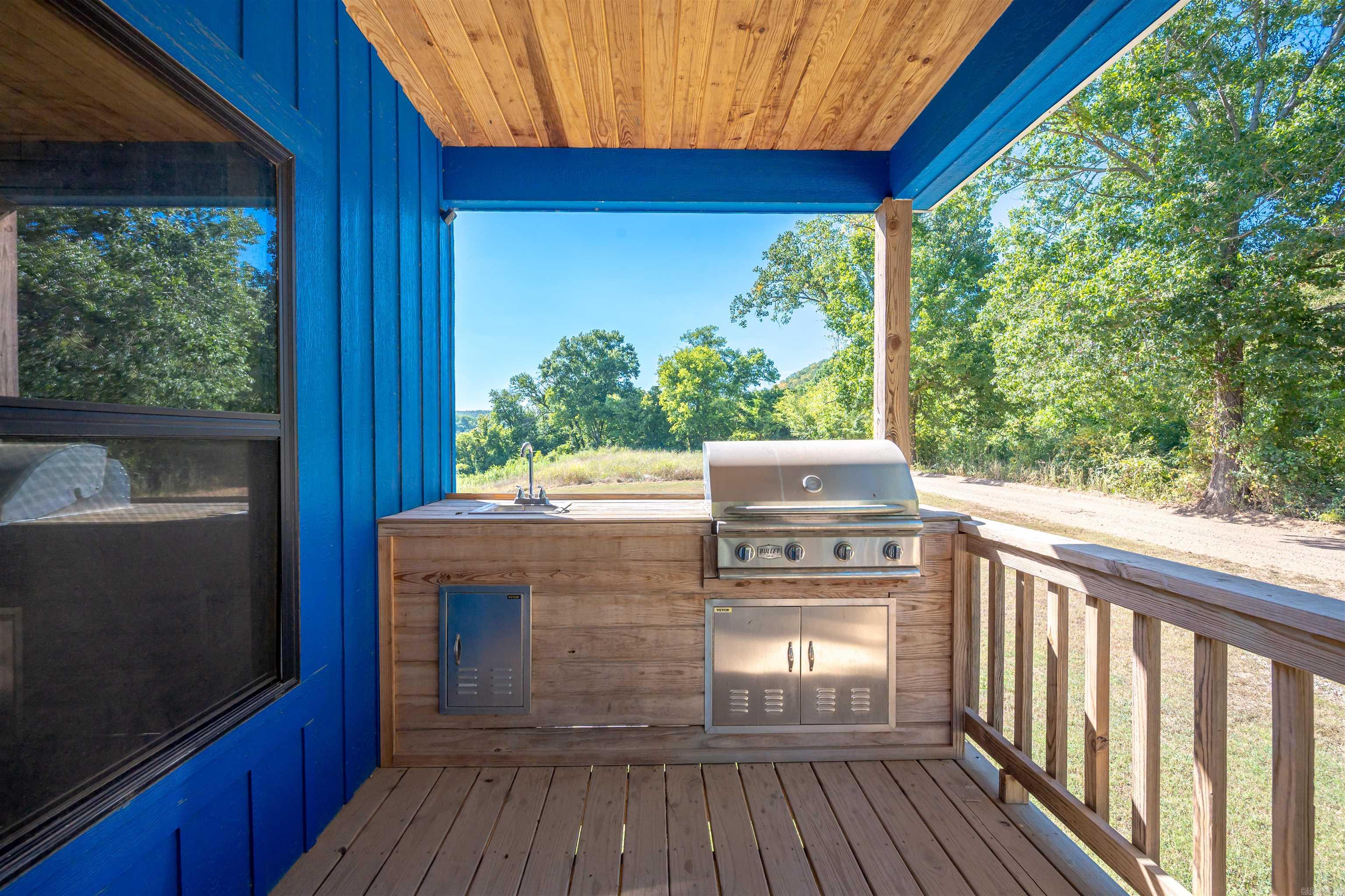 3780 River Road  Guion, AR