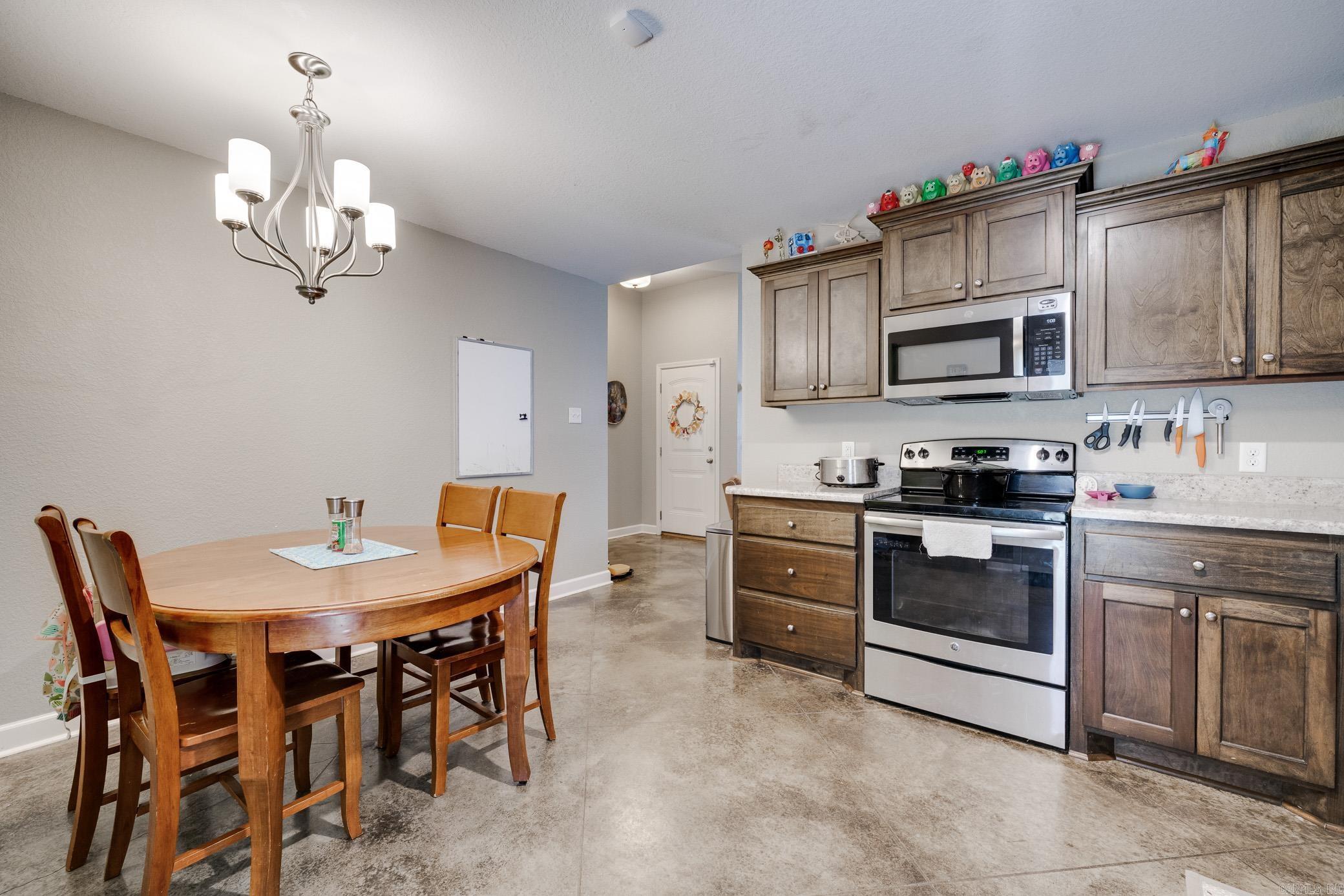 1375 Acuff  Conway, AR