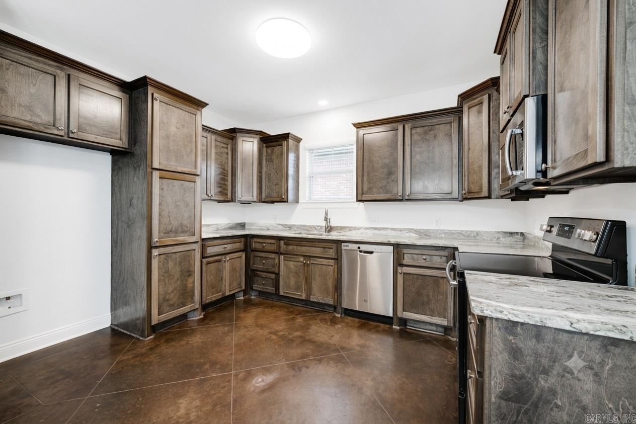 1525 Cherry Bark  Conway, AR