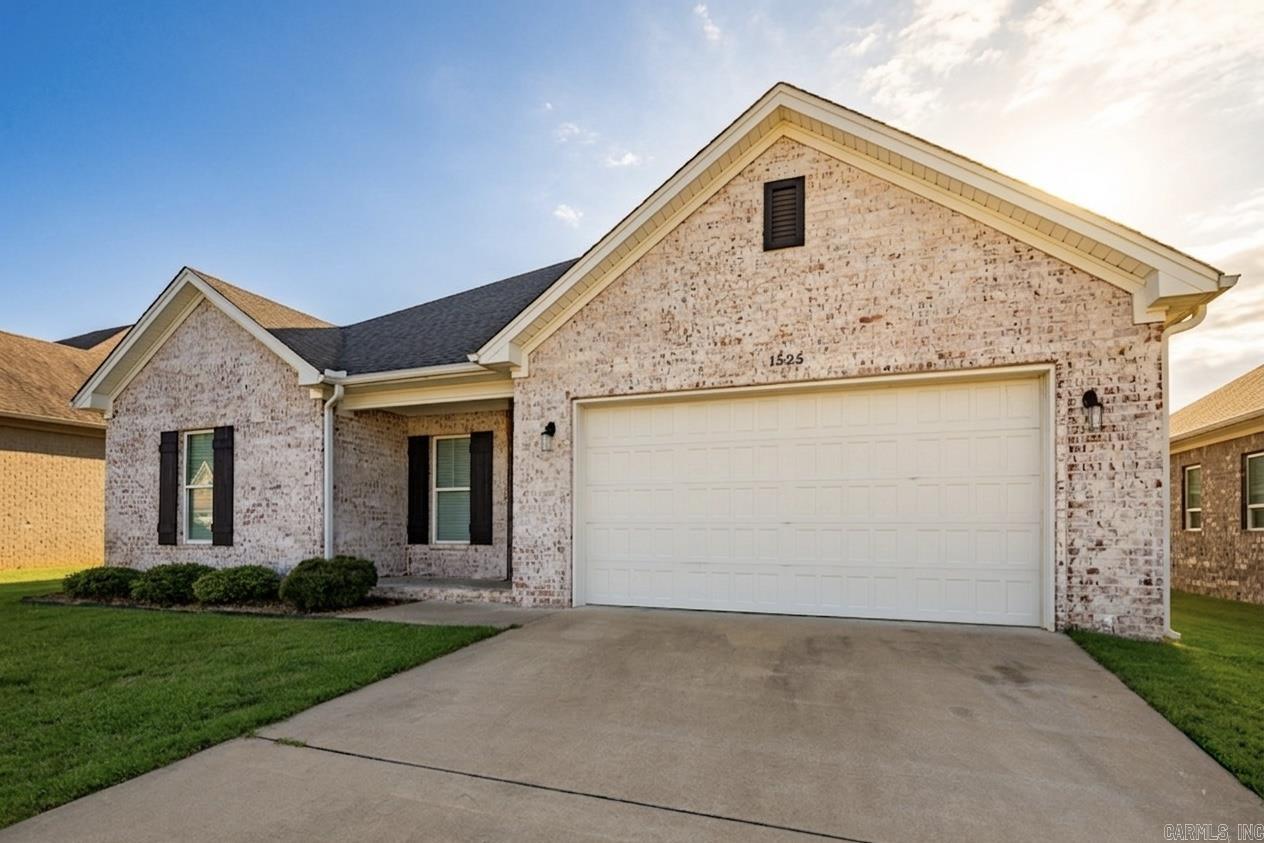 1525 Cherry Bark  Conway, AR