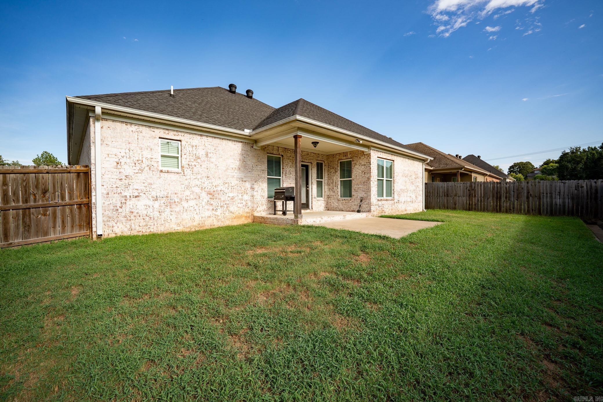 1525 Cherry Bark  Conway, AR