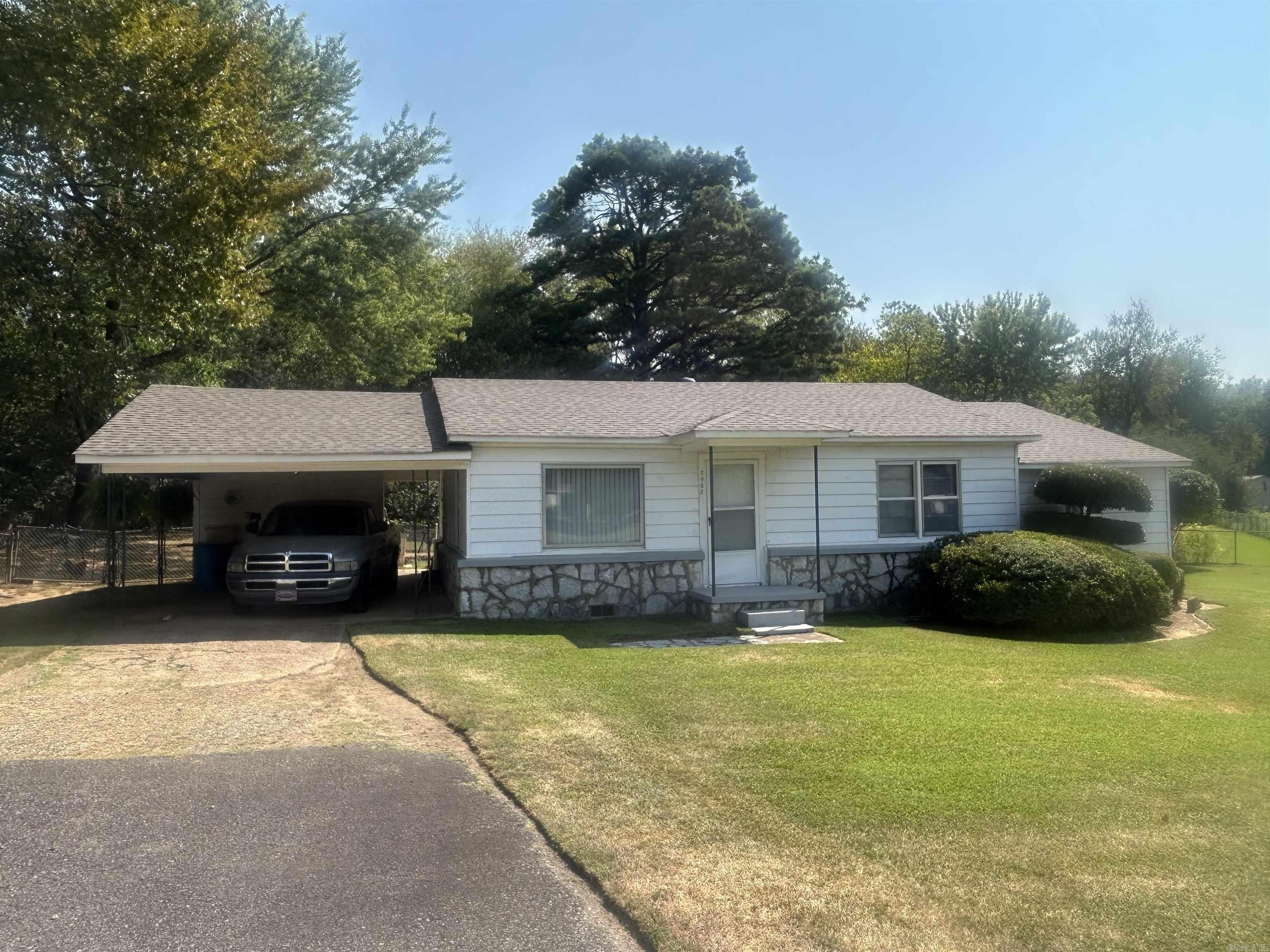 2062 N Hwy 16  Searcy, AR