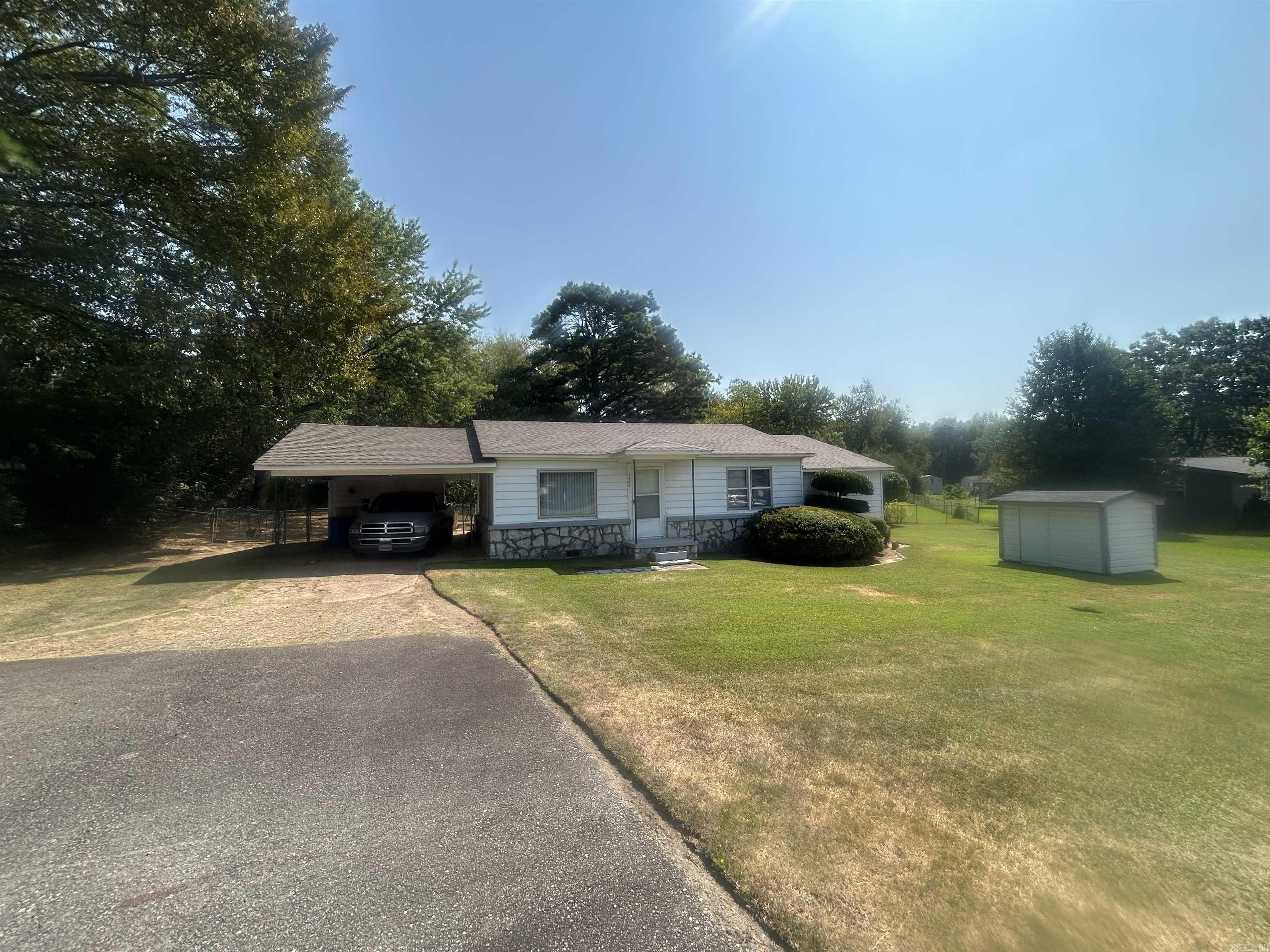 2062 N Hwy 16  Searcy, AR