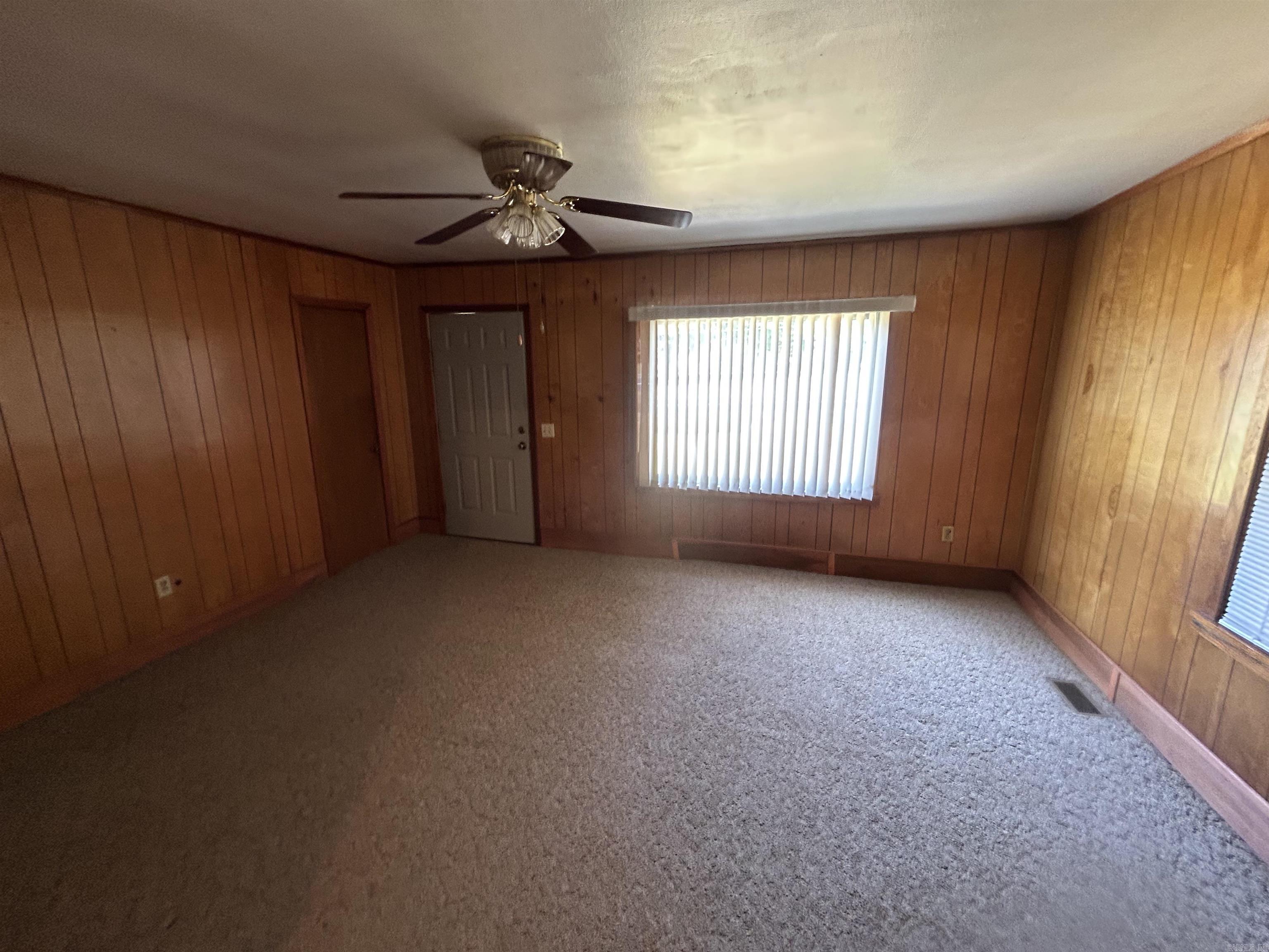 2062 N Hwy 16  Searcy, AR