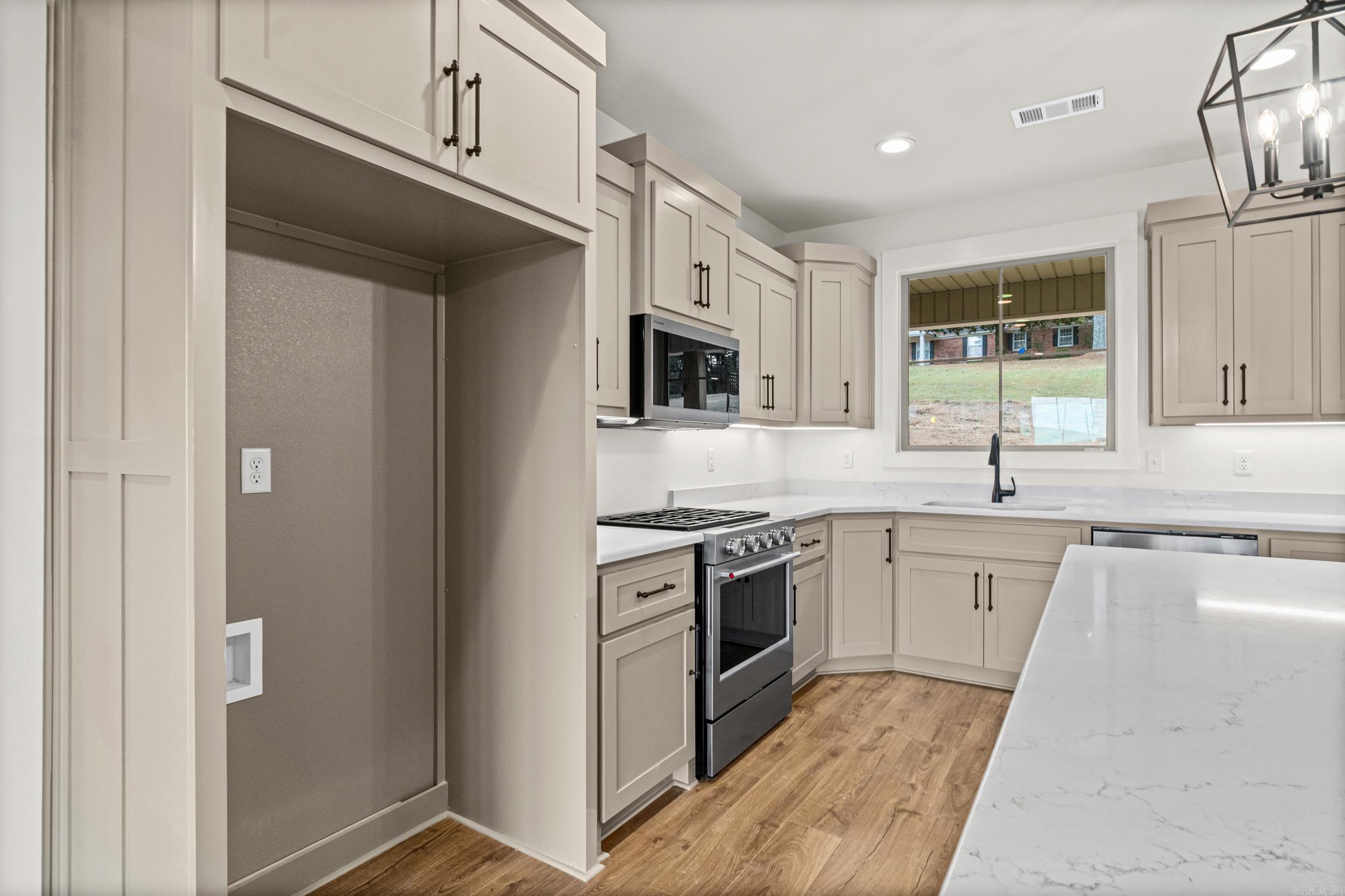610 Adamson  Searcy, AR