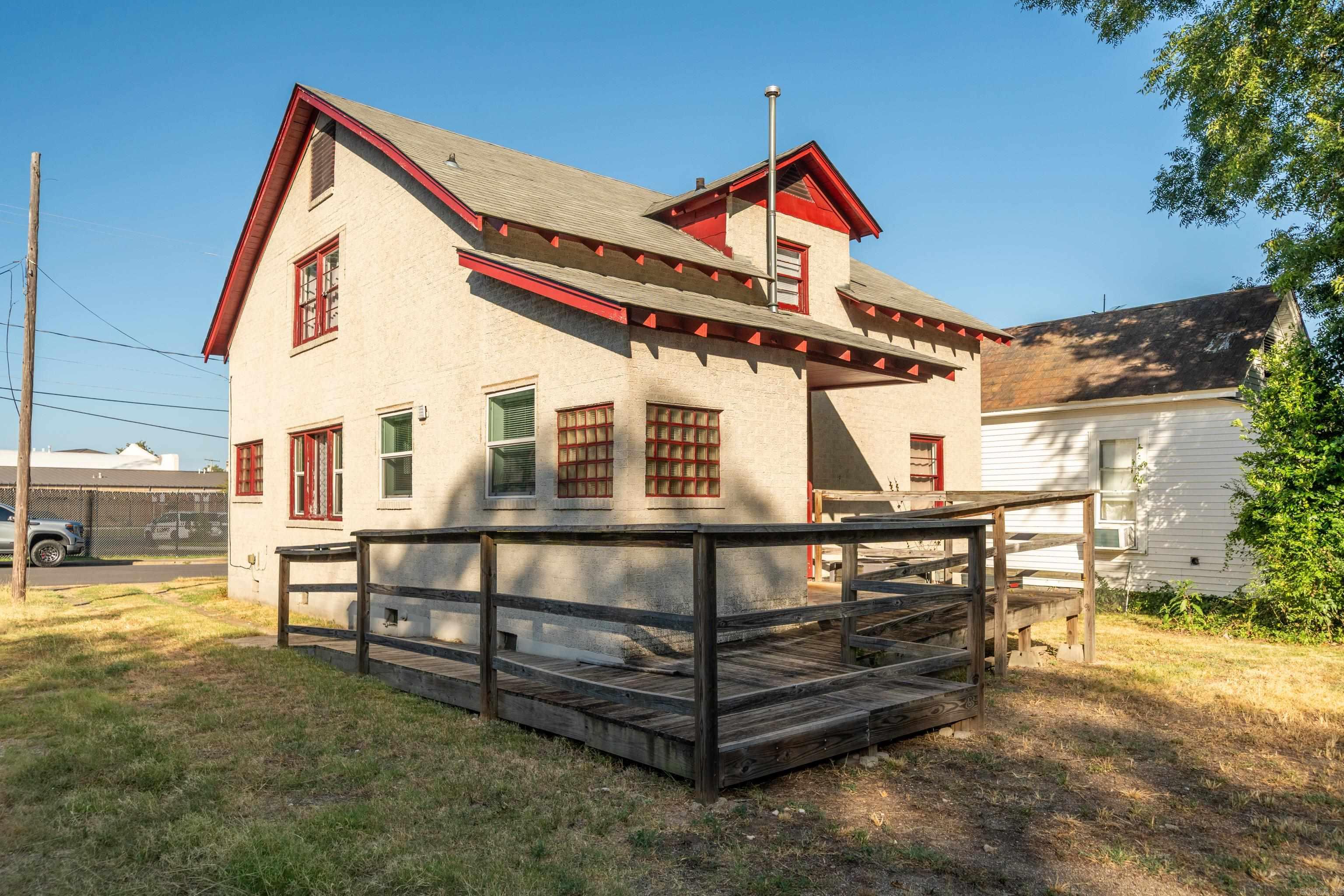 221 Hazel  Hot Springs, AR