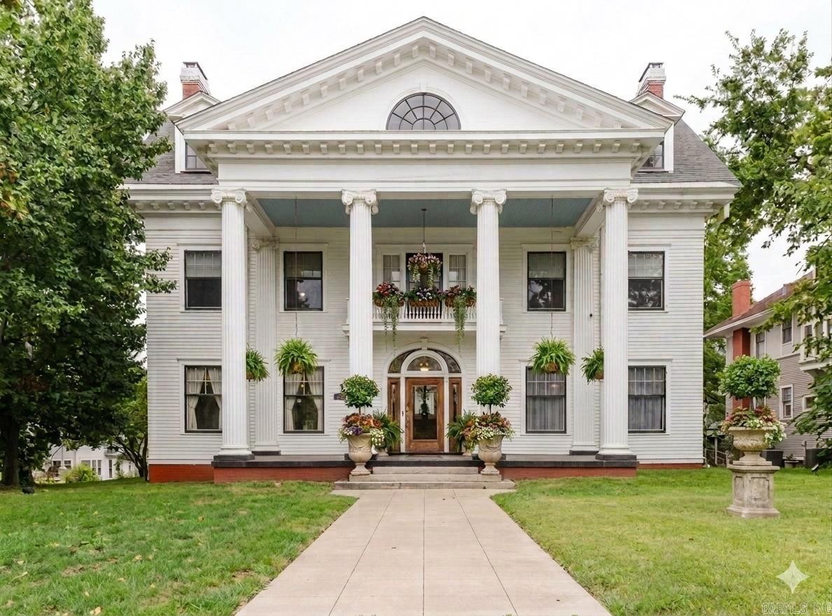 1701 Center  Little Rock, AR