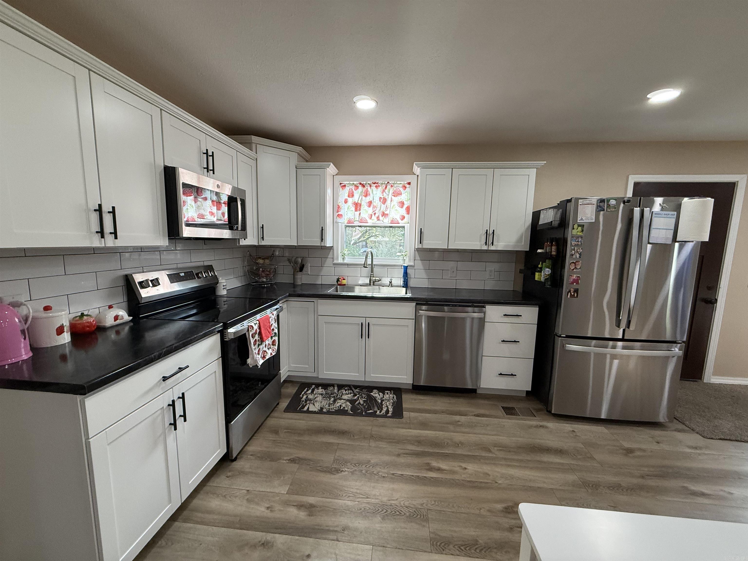 305 Farris  Clarksville, AR