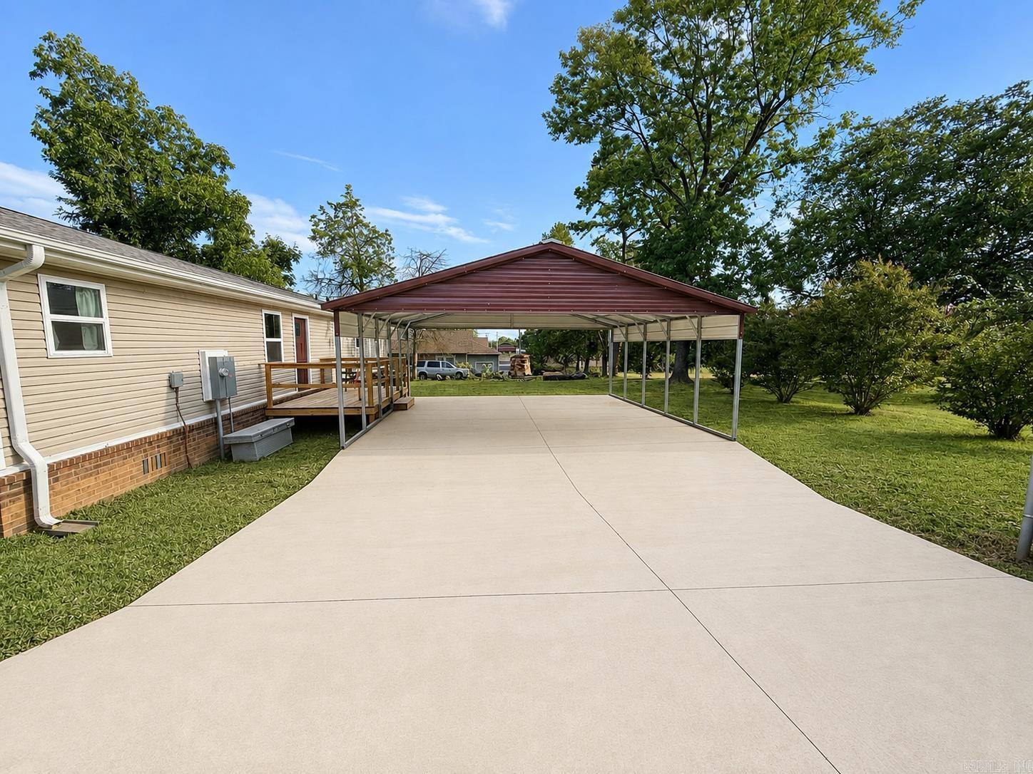 305 Farris  Clarksville, AR