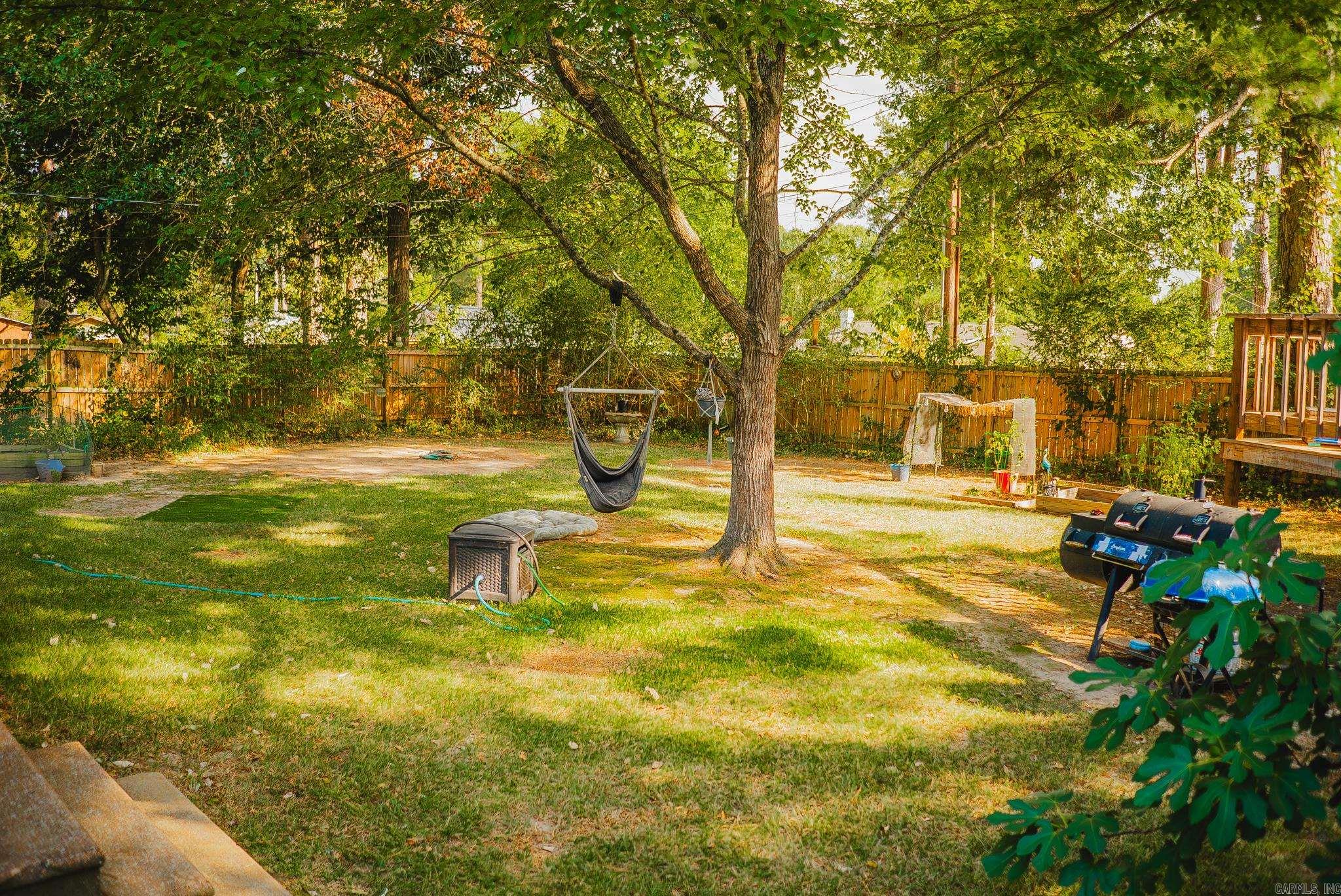 177 Center  Monticello, AR