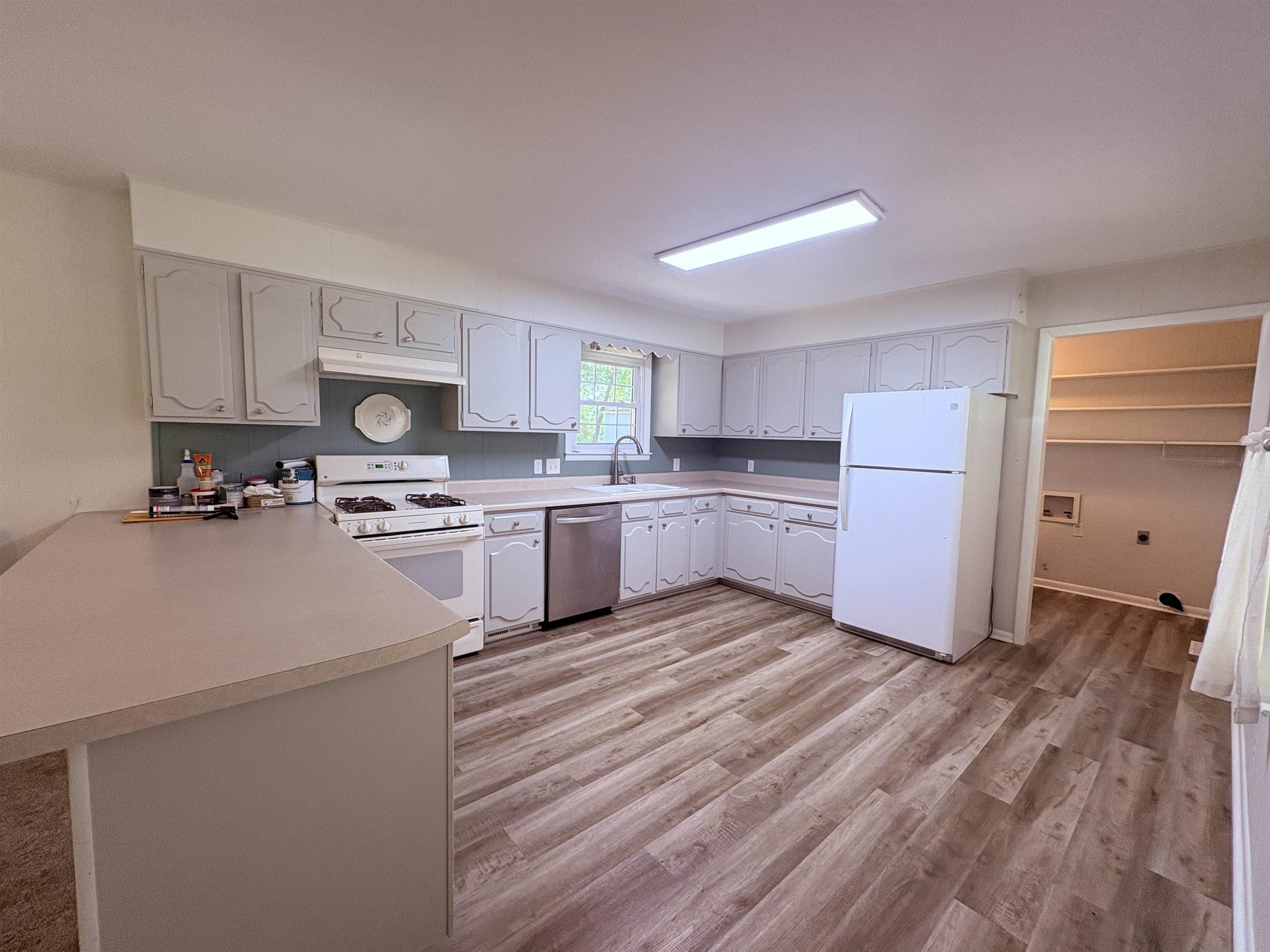 352 Hwy 62/412  Ash Flat, AR