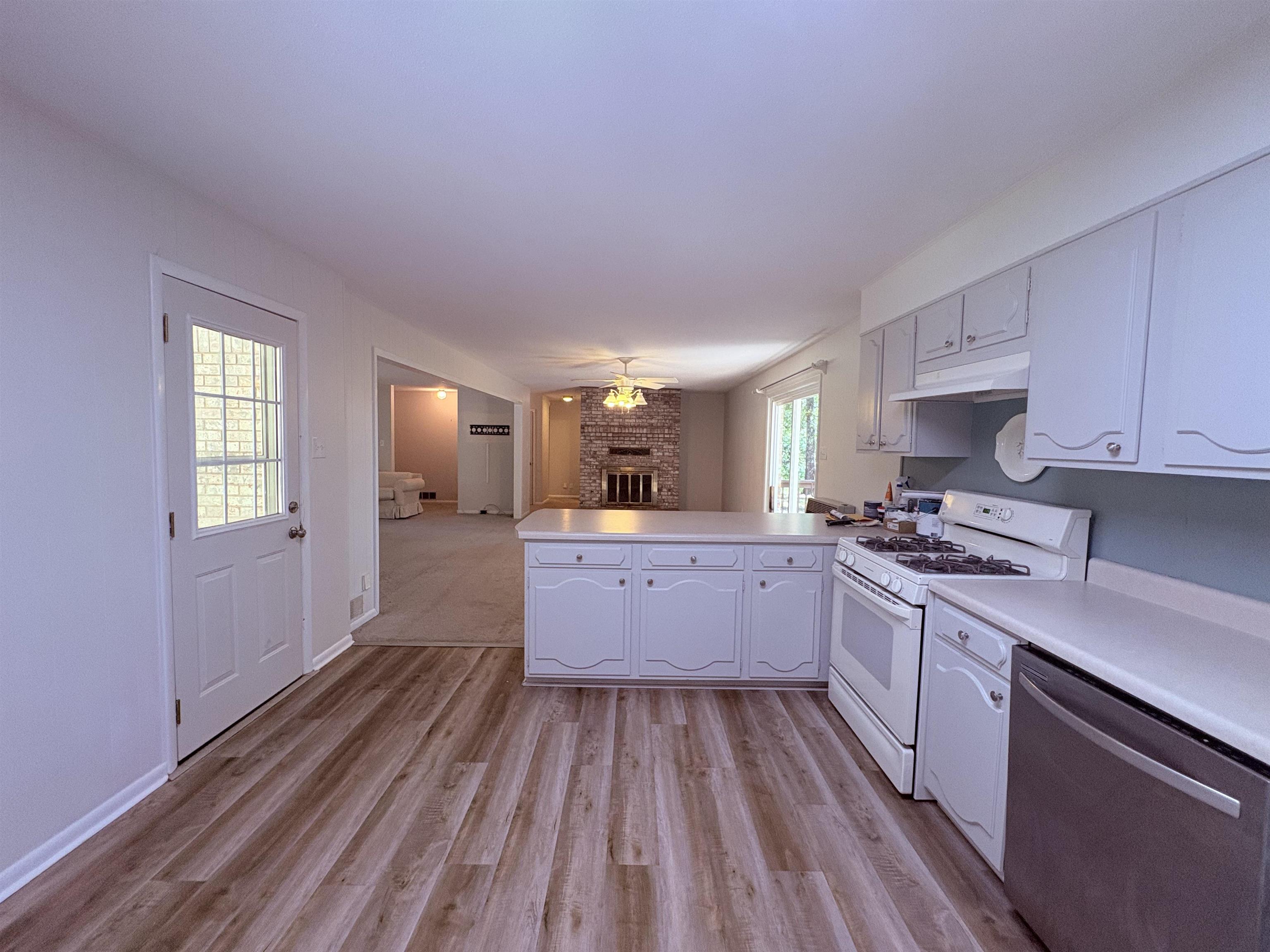 352 Hwy 62/412  Ash Flat, AR