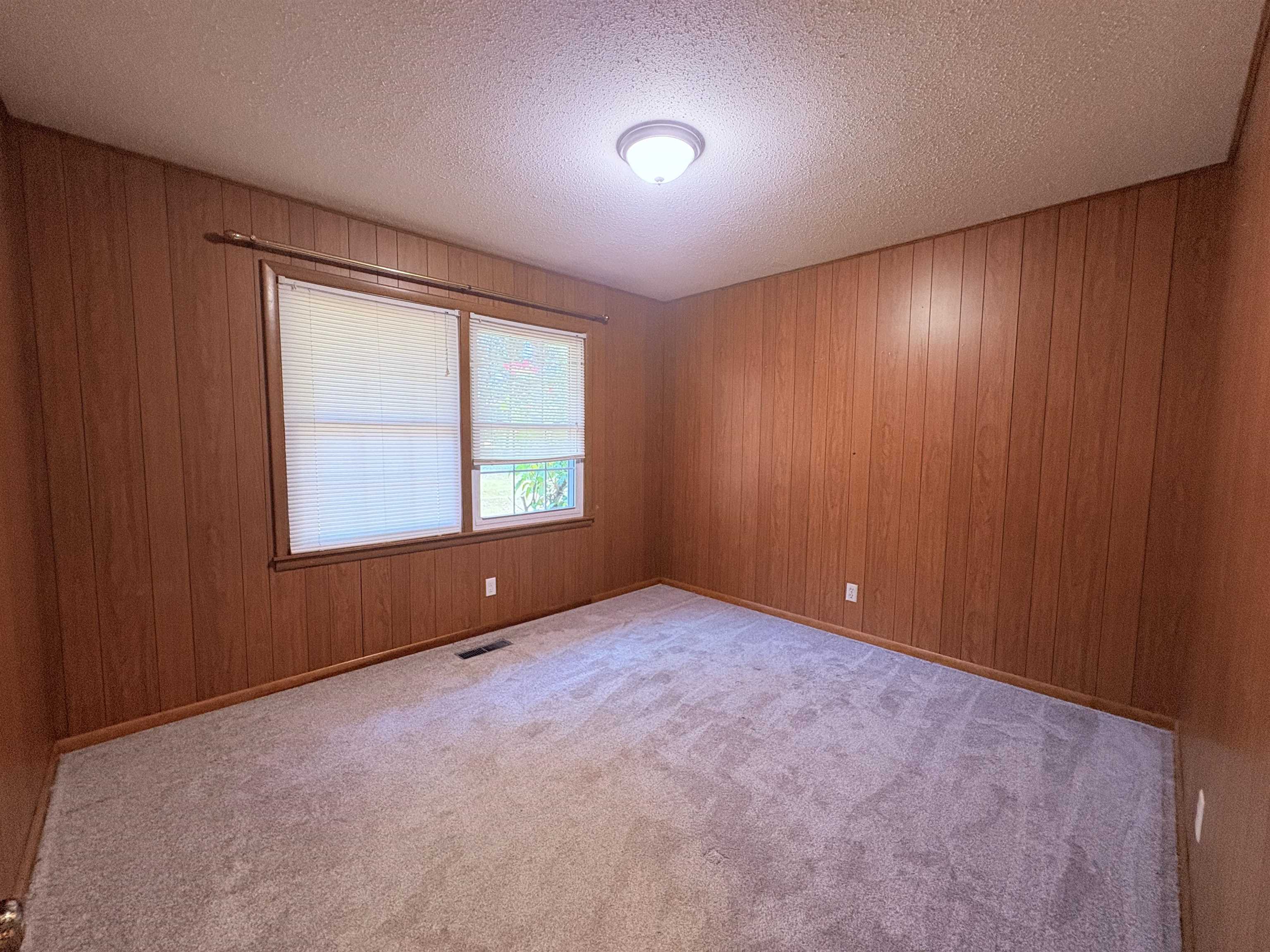 352 Hwy 62/412  Ash Flat, AR