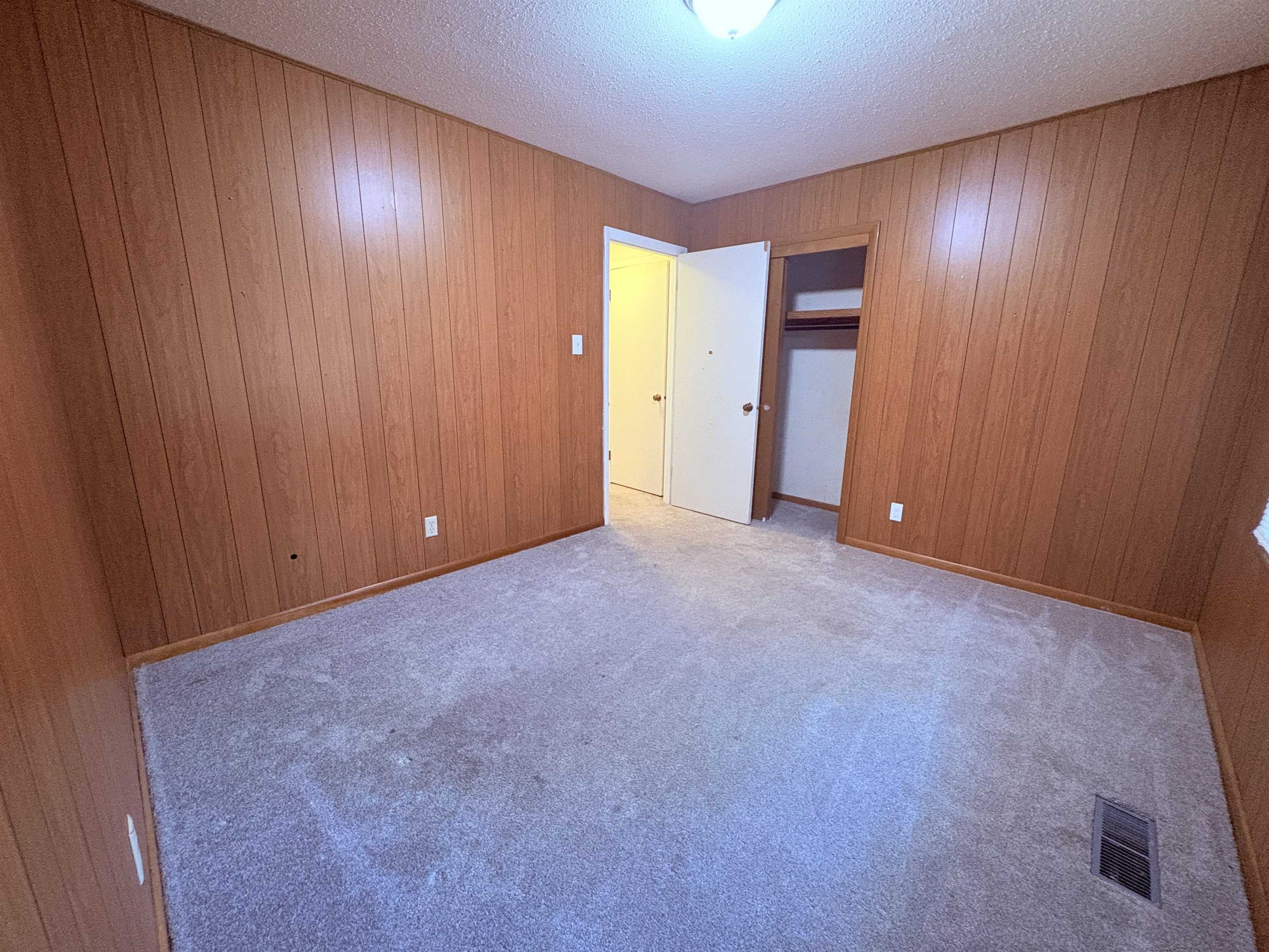 352 Hwy 62/412  Ash Flat, AR