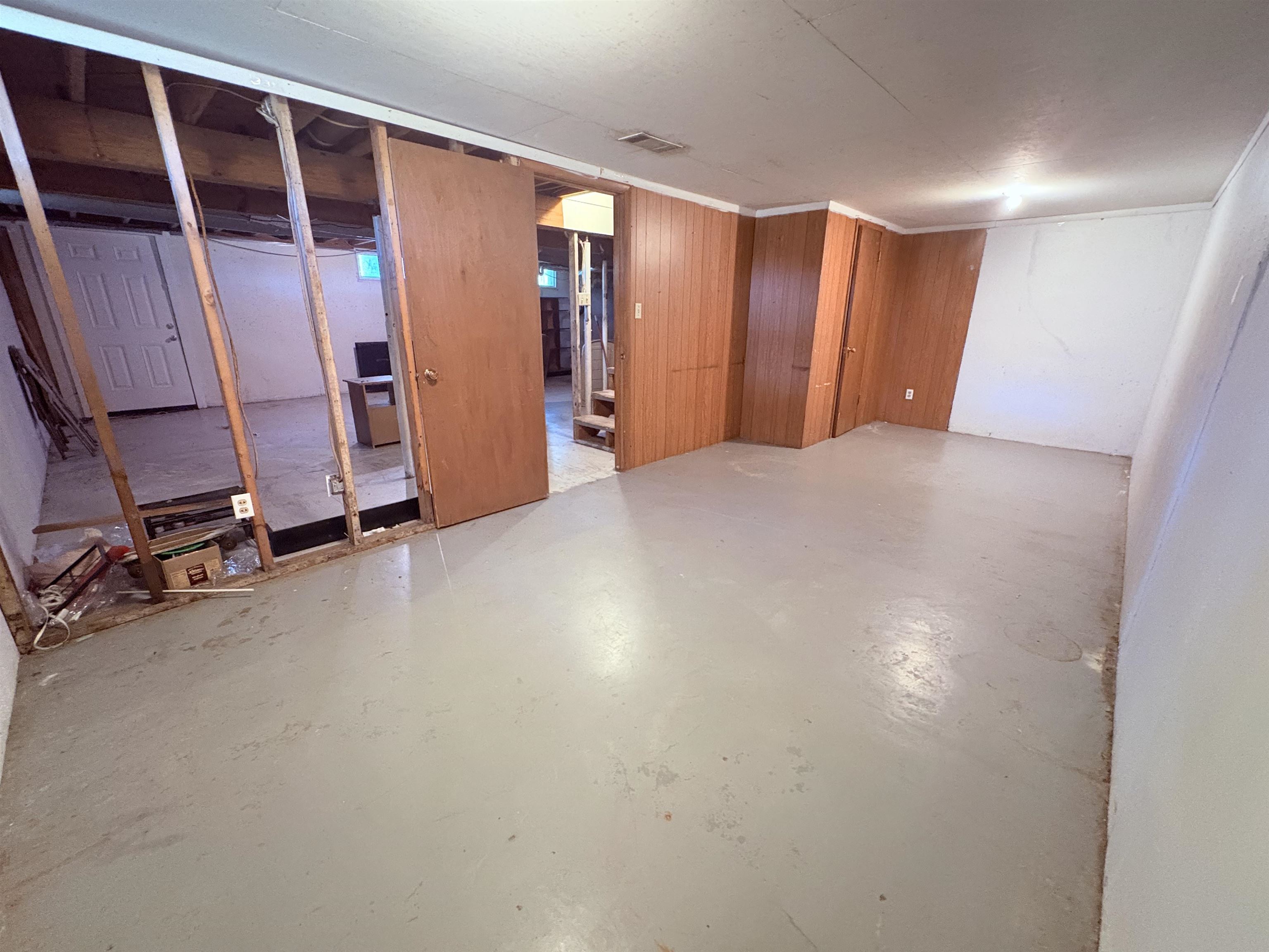 352 Hwy 62/412  Ash Flat, AR