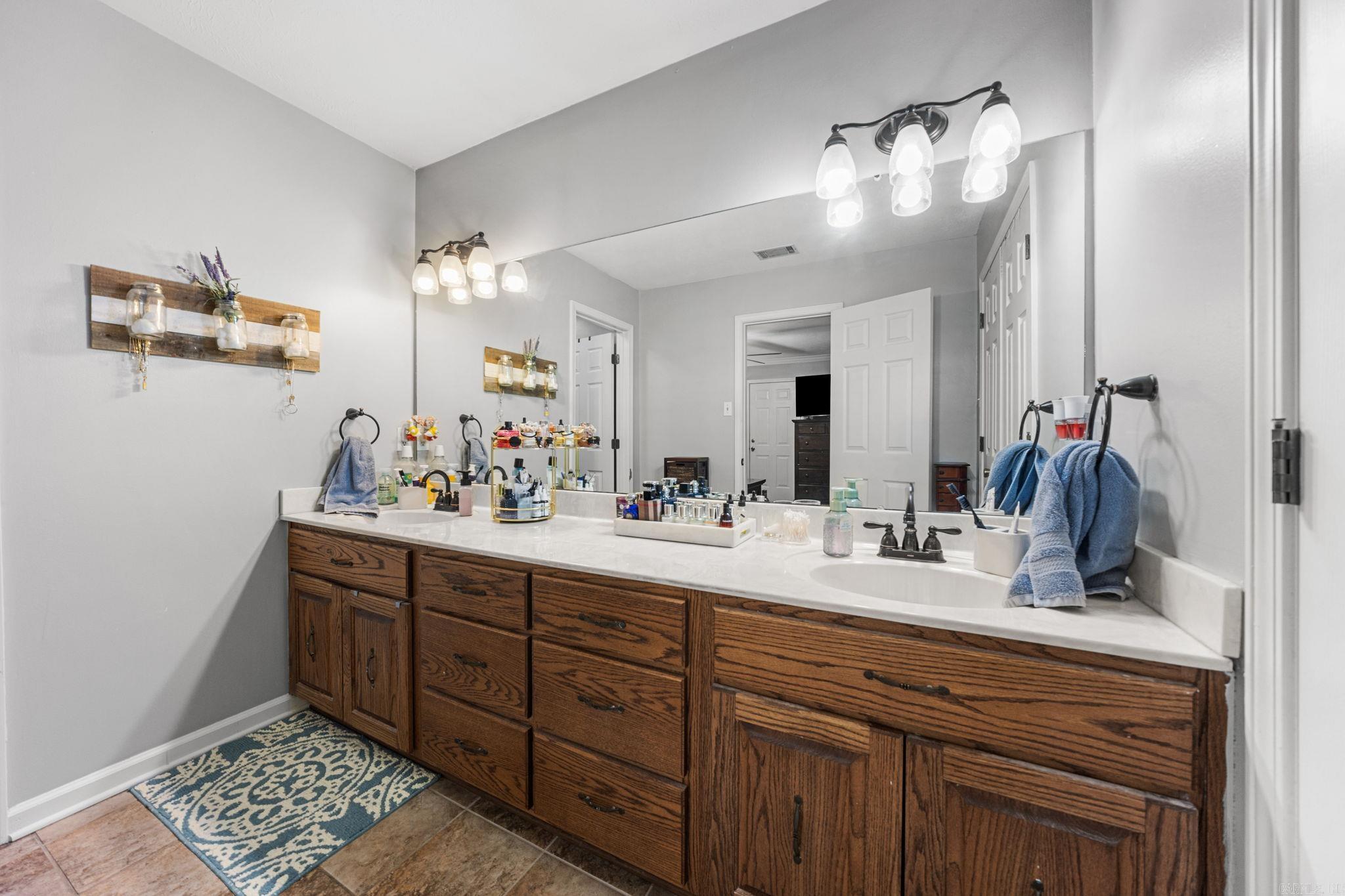 2115 Duane  Beebe, AR