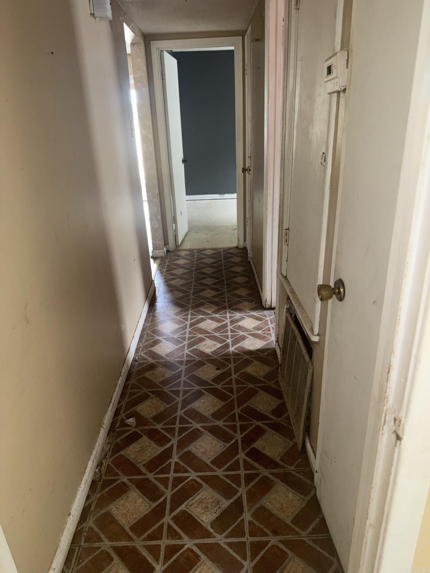 1108 S Oak St  Stuttgart, AR