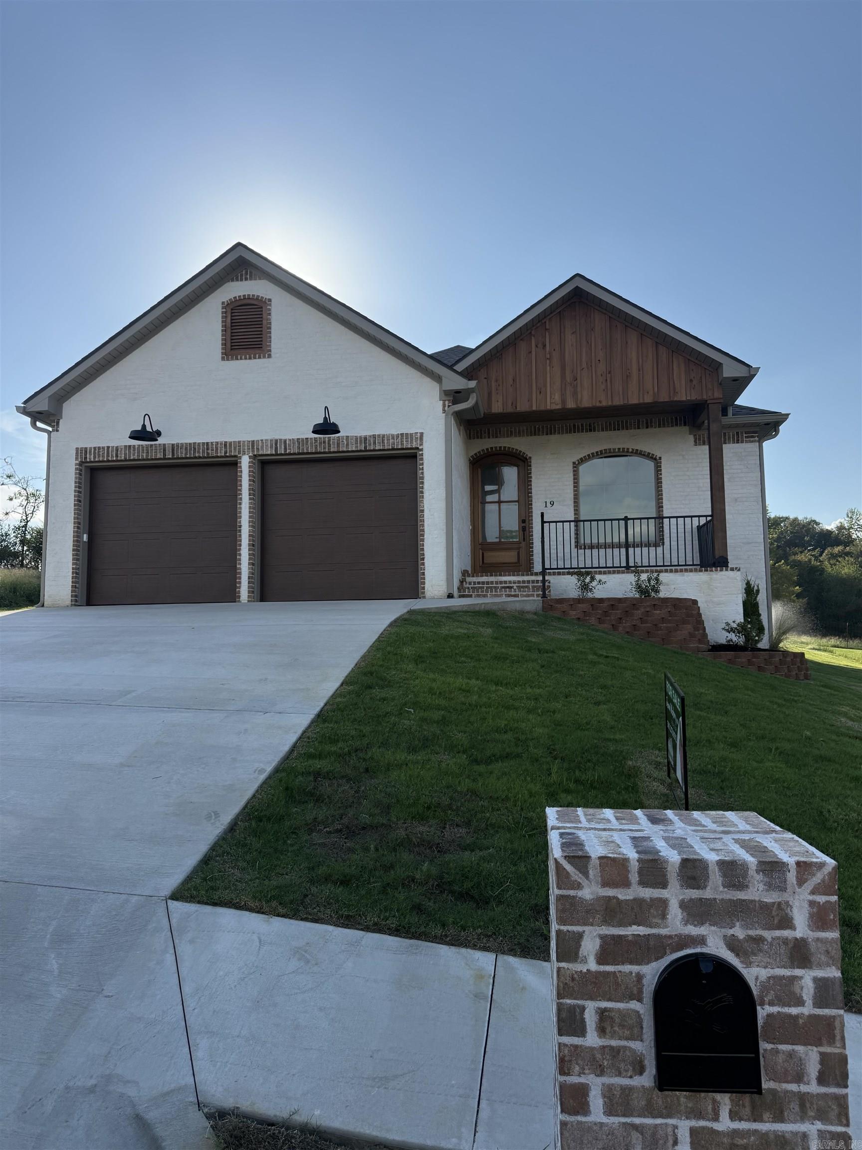 19 Southwind — exterior