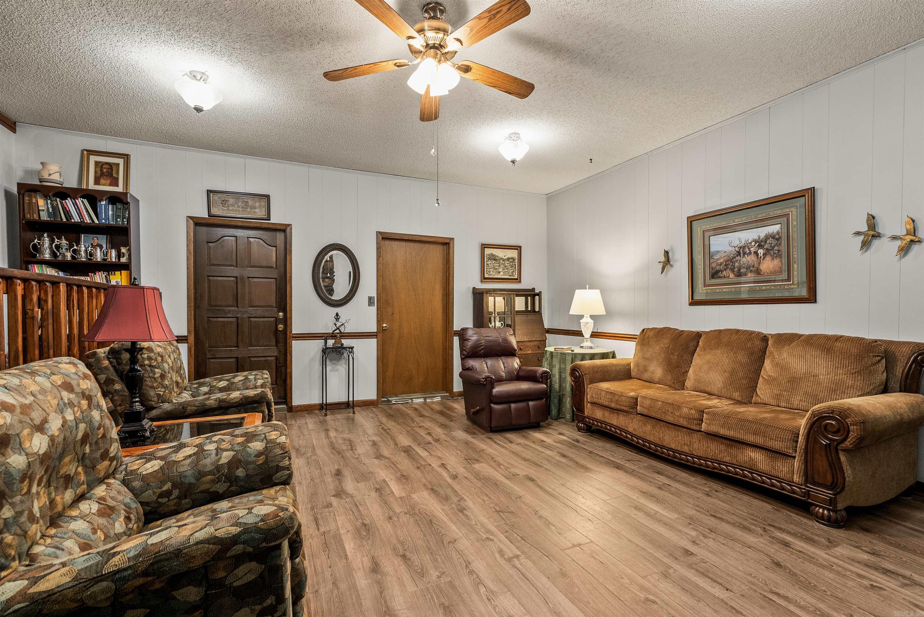 564 Green Tree  Clinton, AR