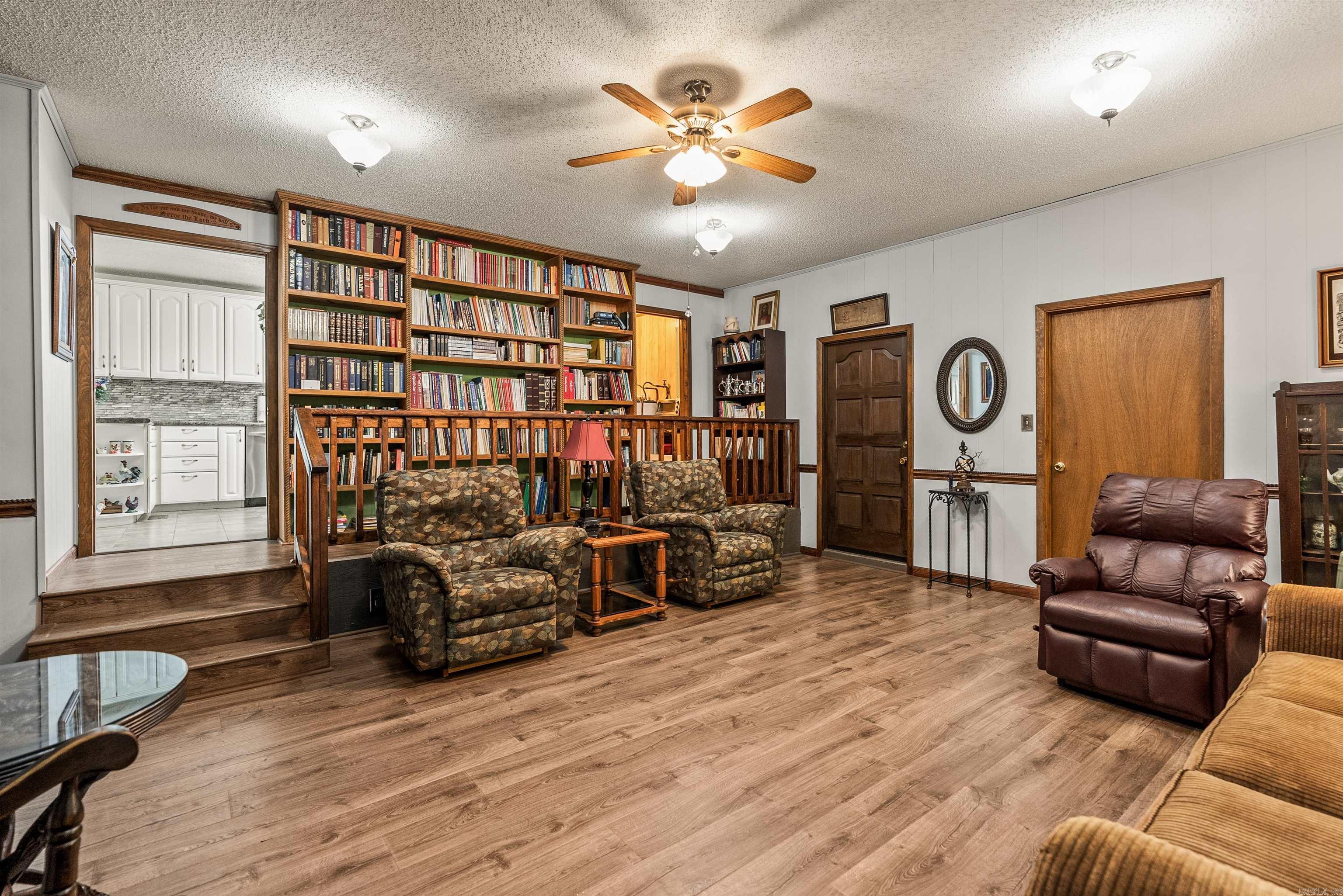 564 Green Tree  Clinton, AR