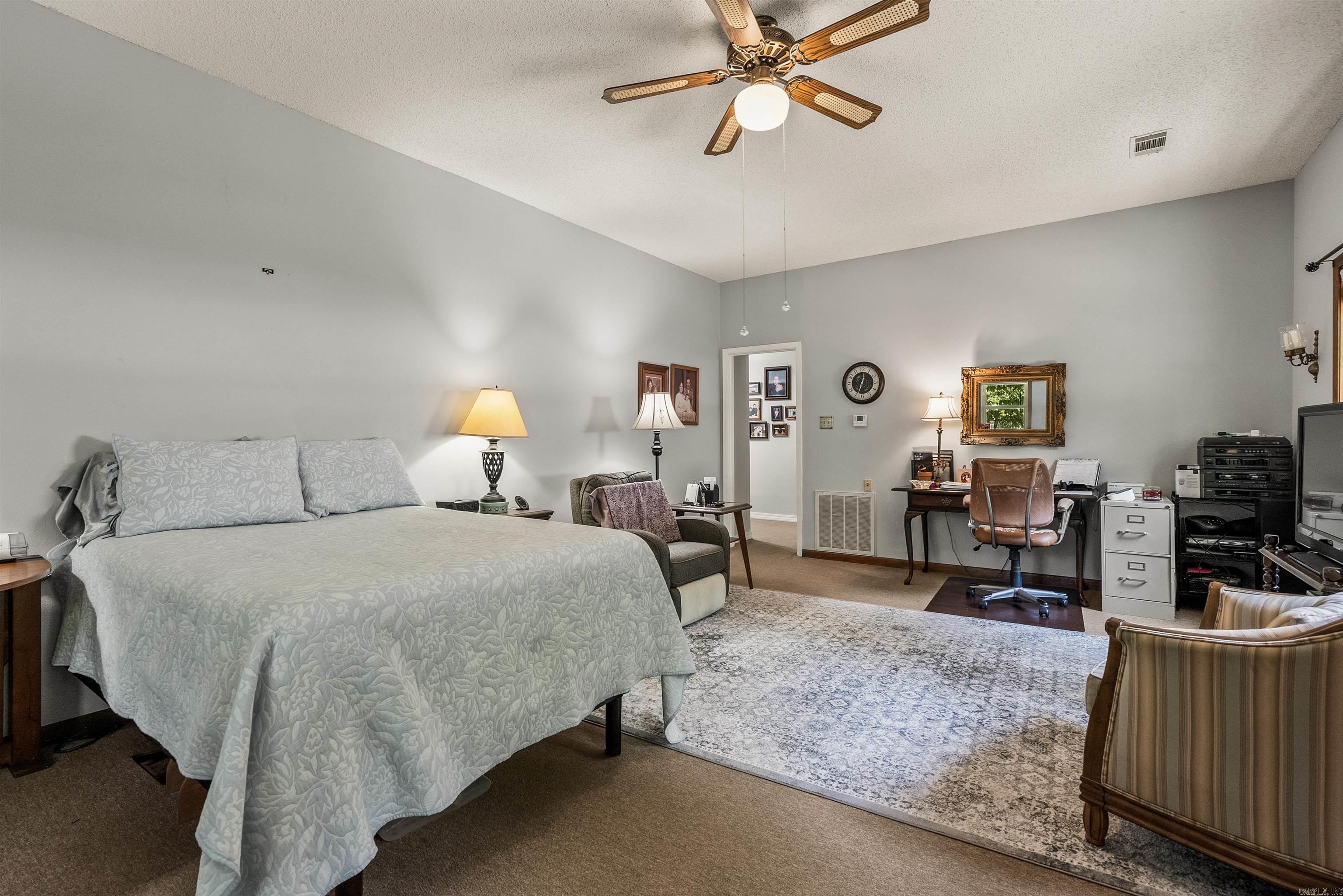 564 Green Tree  Clinton, AR