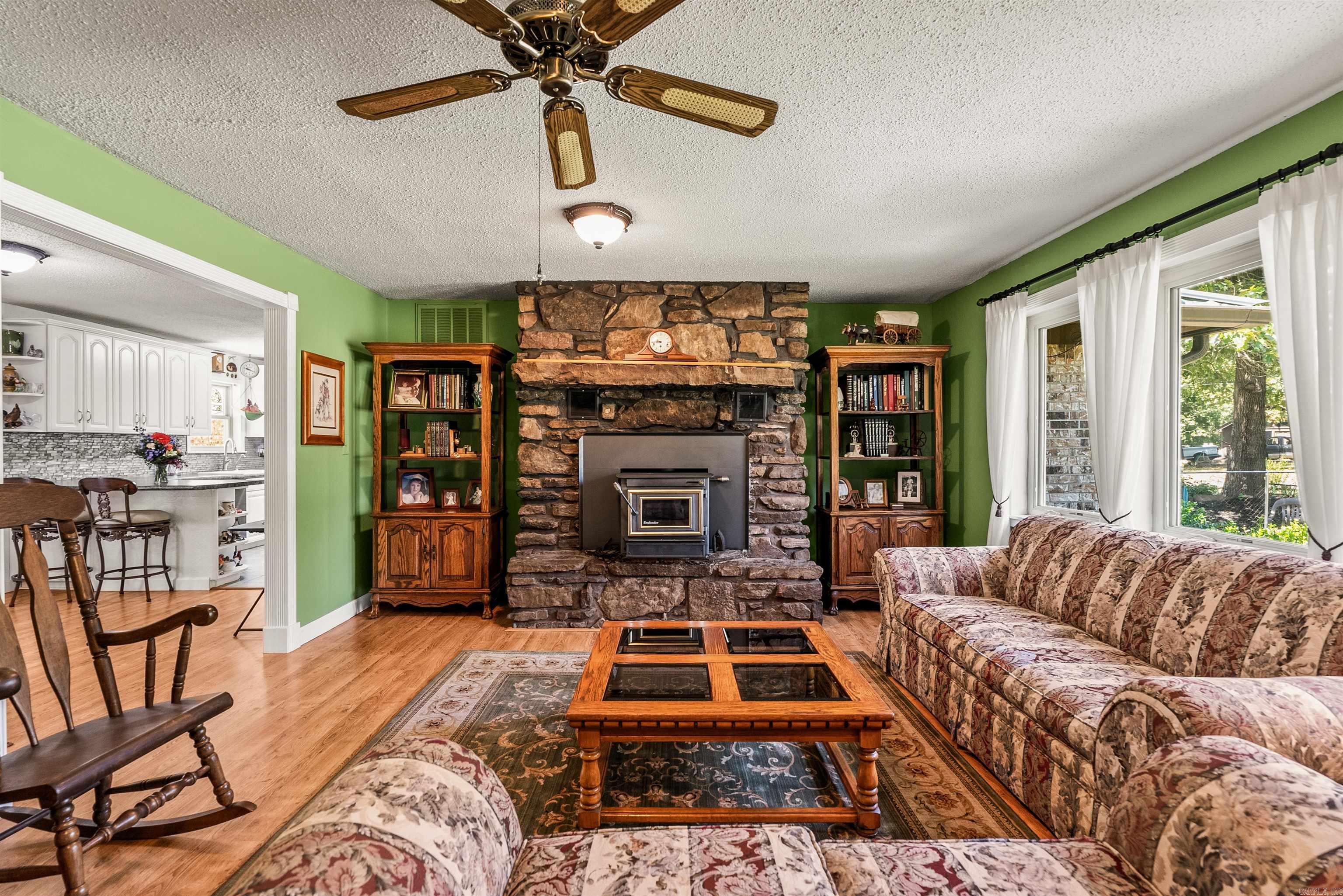 564 Green Tree  Clinton, AR