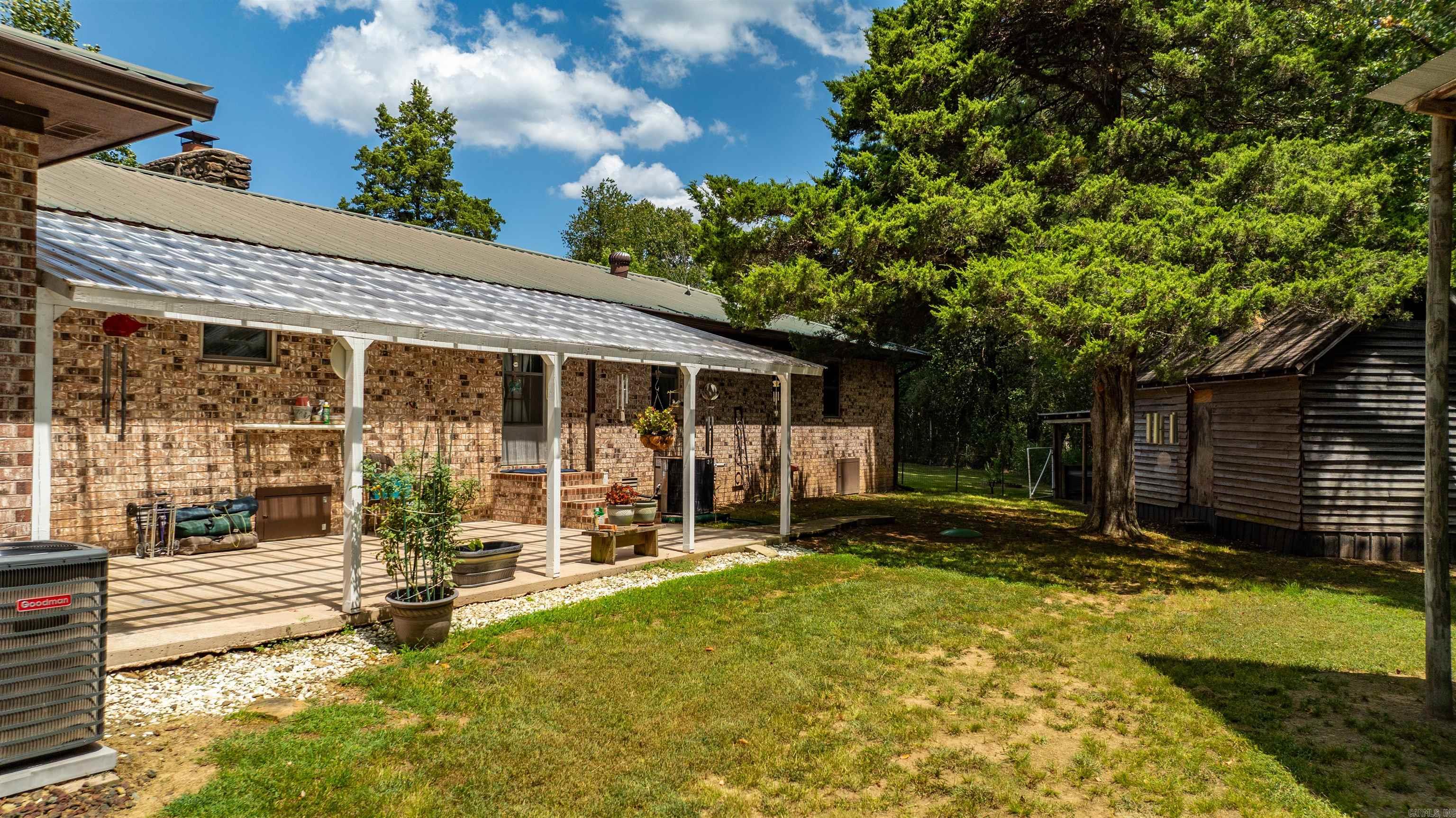 564 Green Tree  Clinton, AR