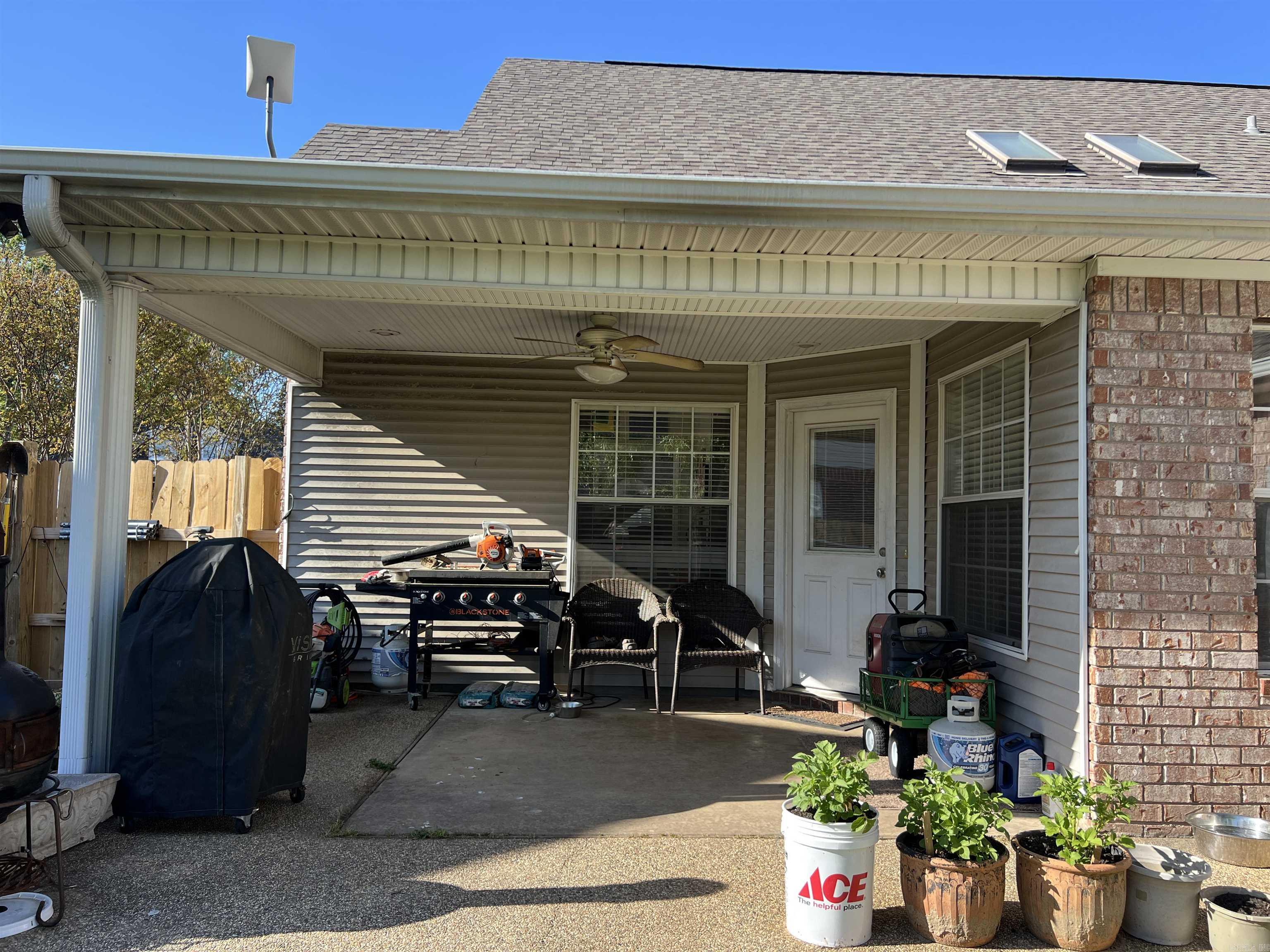 200 Blue Bird Cove  White Hall, AR