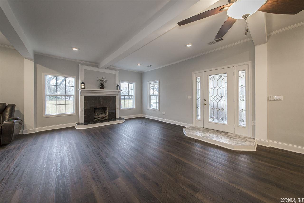 1018 River  Benton, AR