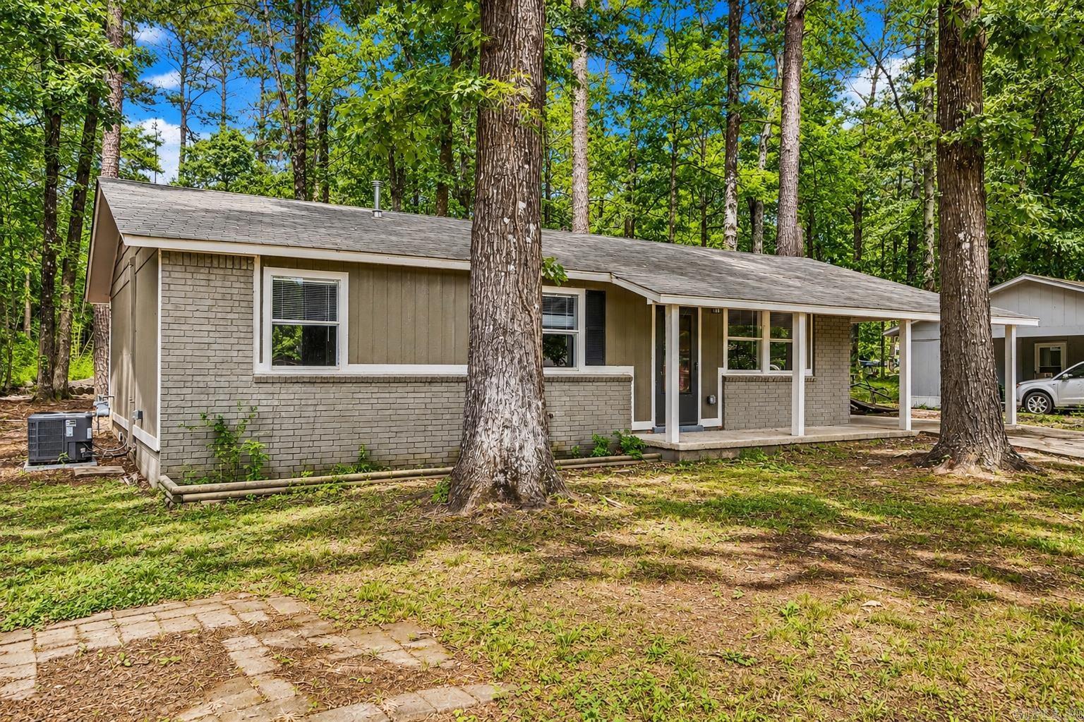 6521 Grayson  Benton, AR