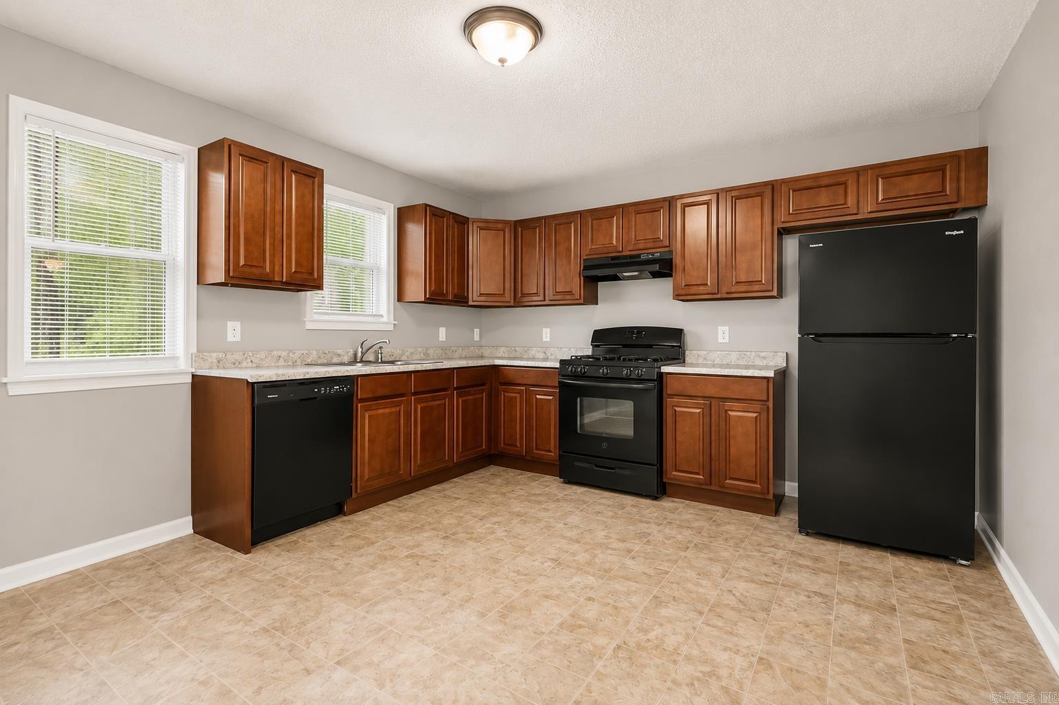 6521 Grayson  Benton, AR