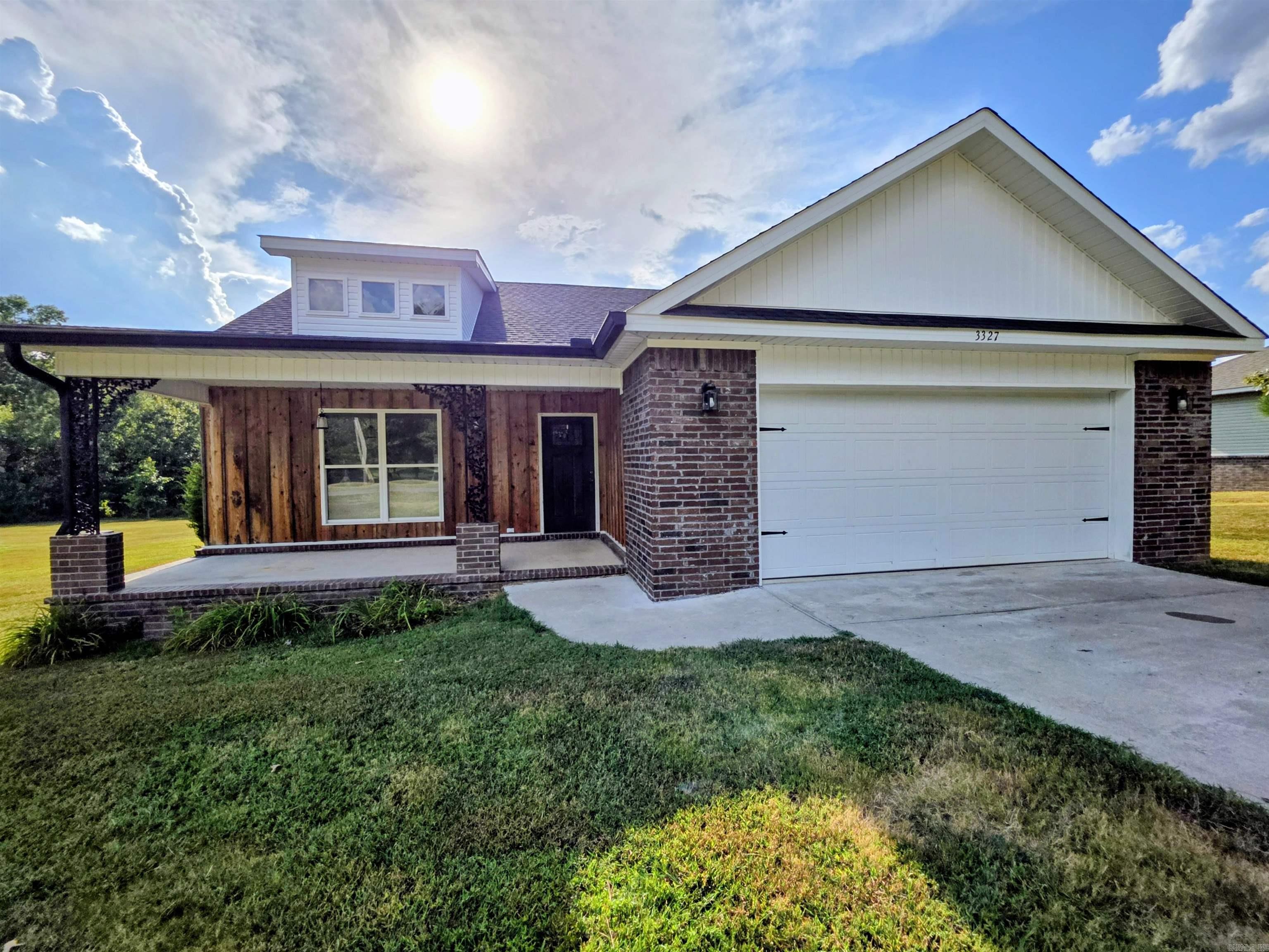3327  Grant 53  Hensley, AR