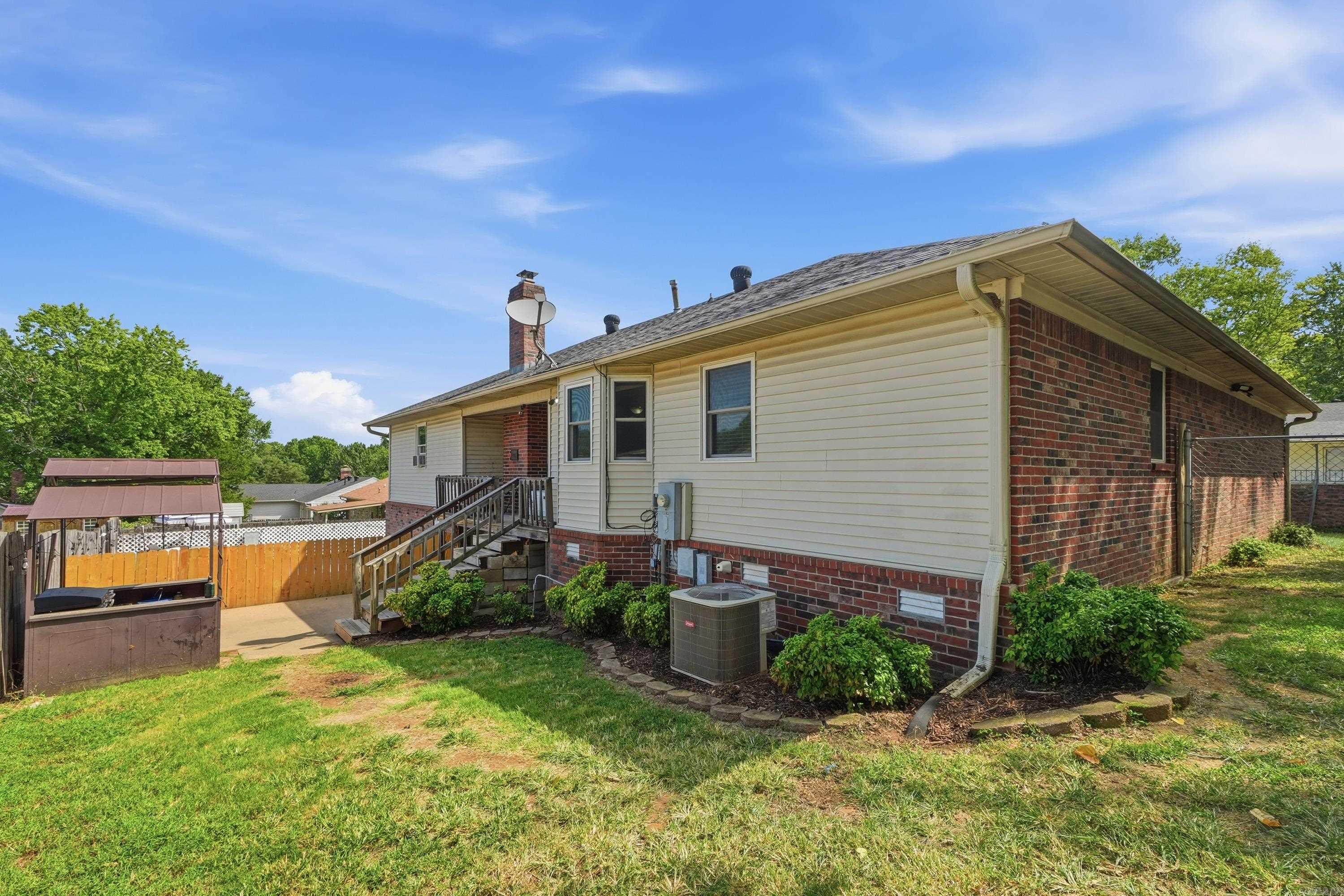 211 Aztec  Searcy, AR
