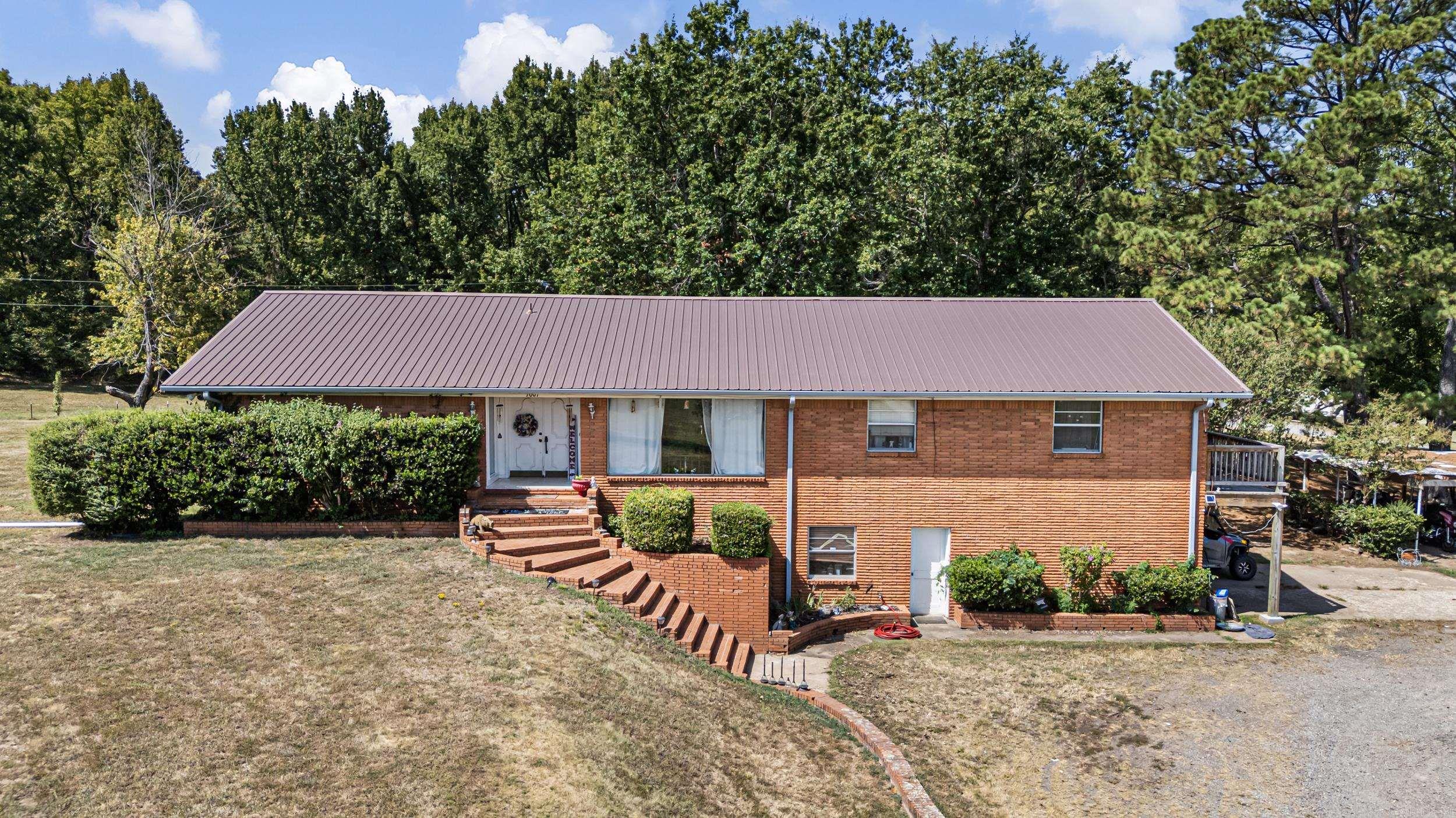 1001 W Church St  Morrilton, AR