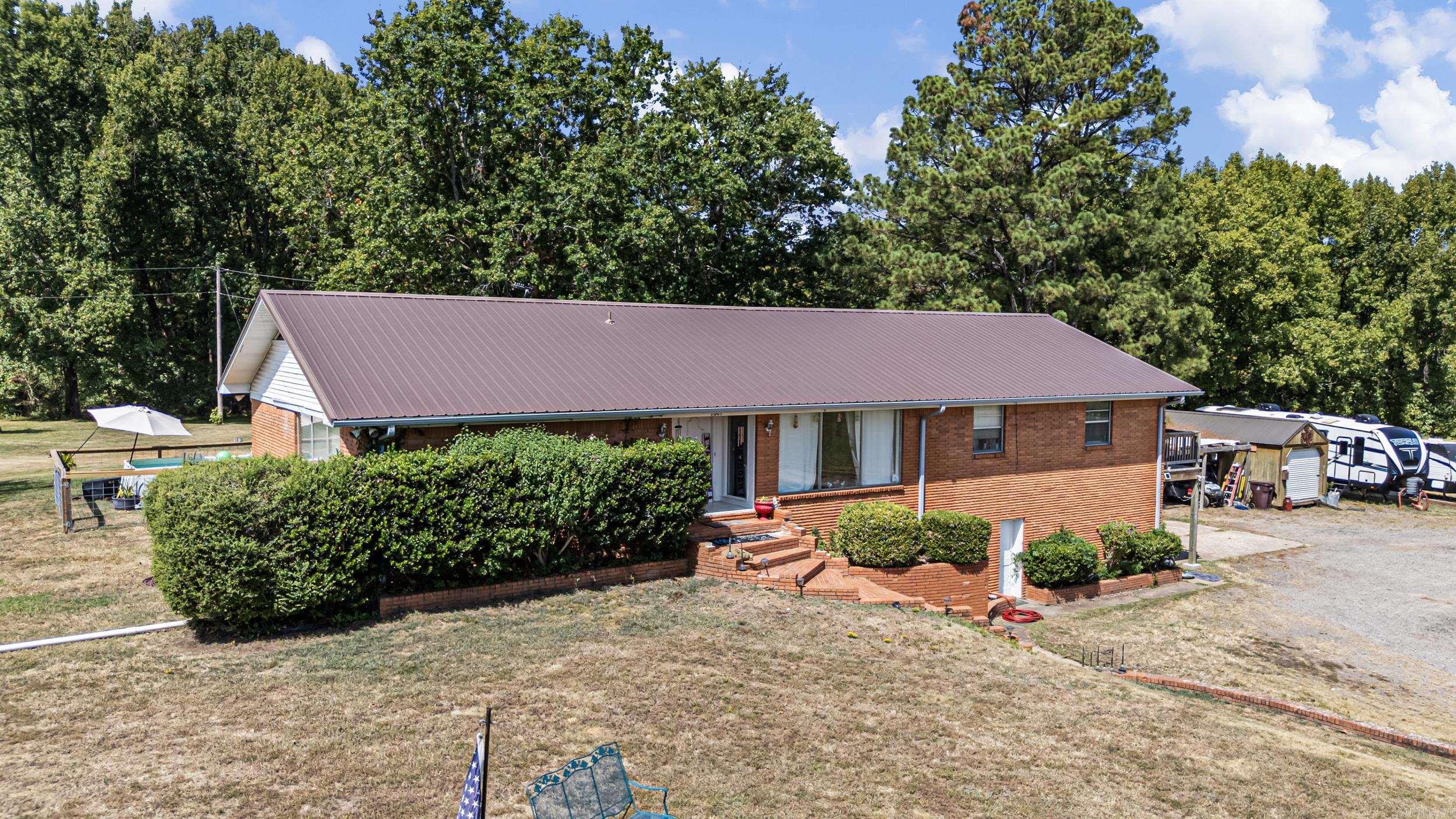 1001 W Church St  Morrilton, AR