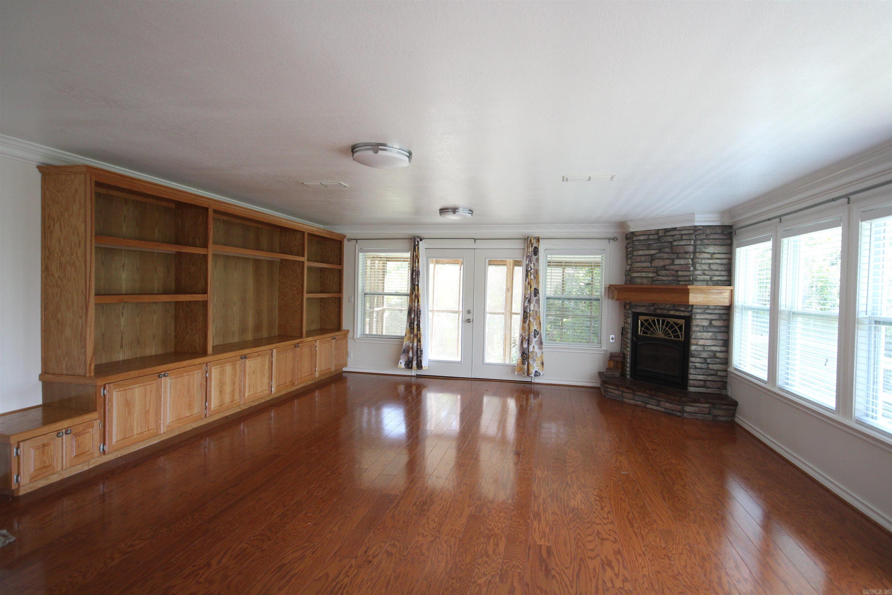 118 Lakefork  Saratoga, AR