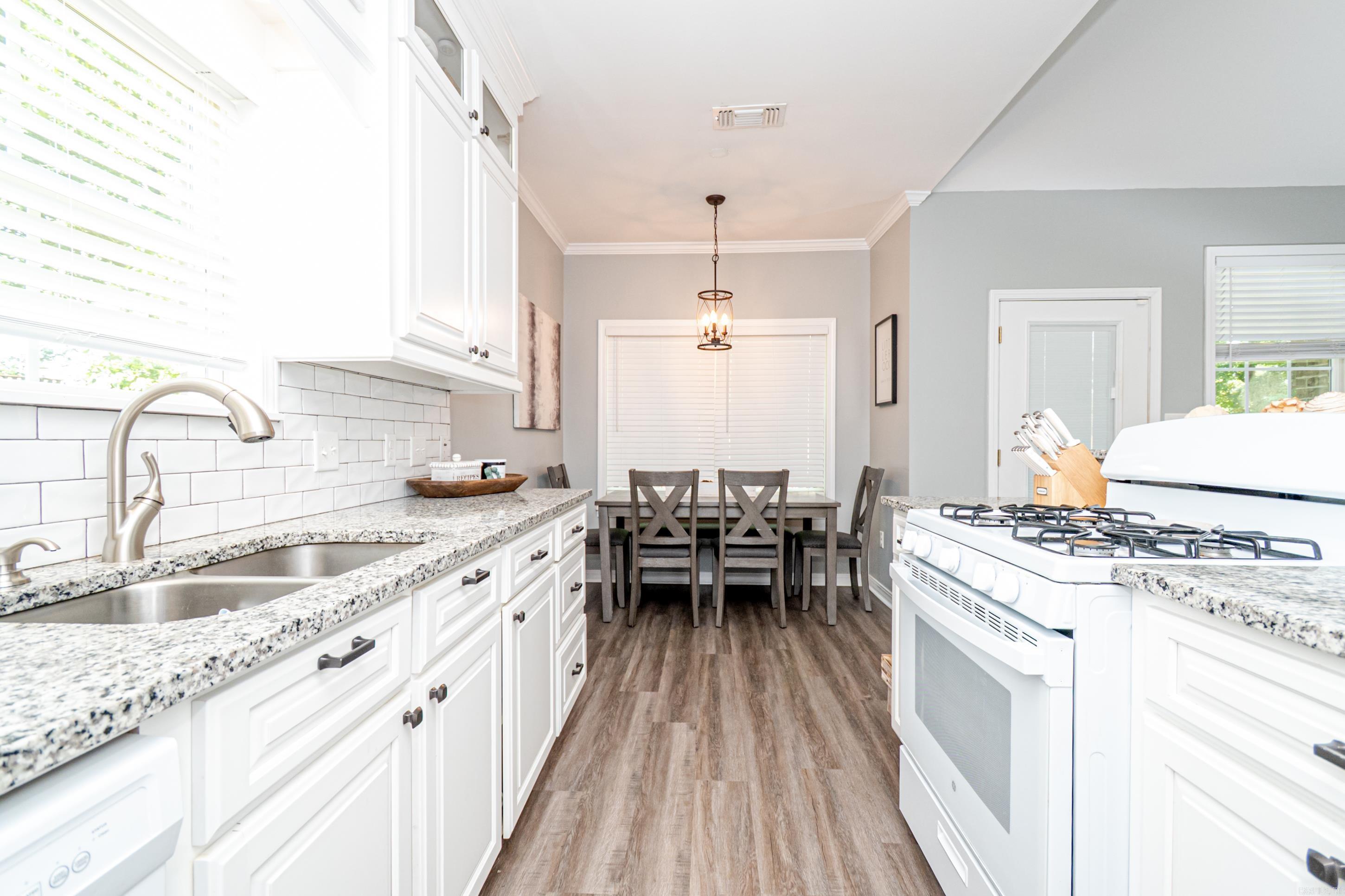 140 Mayhaw Ln  El Dorado, AR