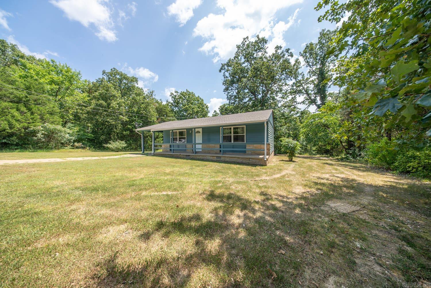1527 W Cardinal Drive  Horseshoe Bend, AR