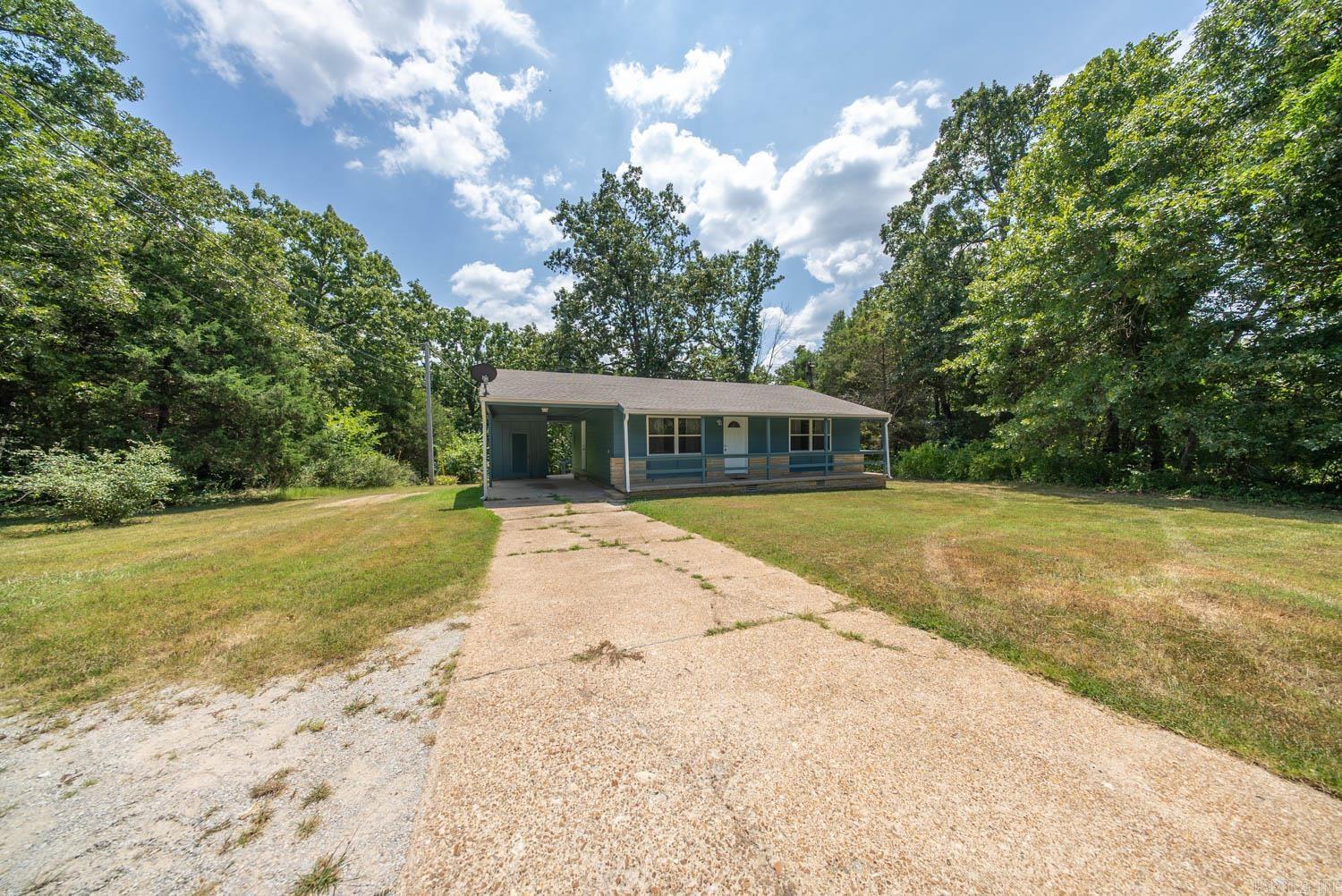 1527 W Cardinal Drive  Horseshoe Bend, AR
