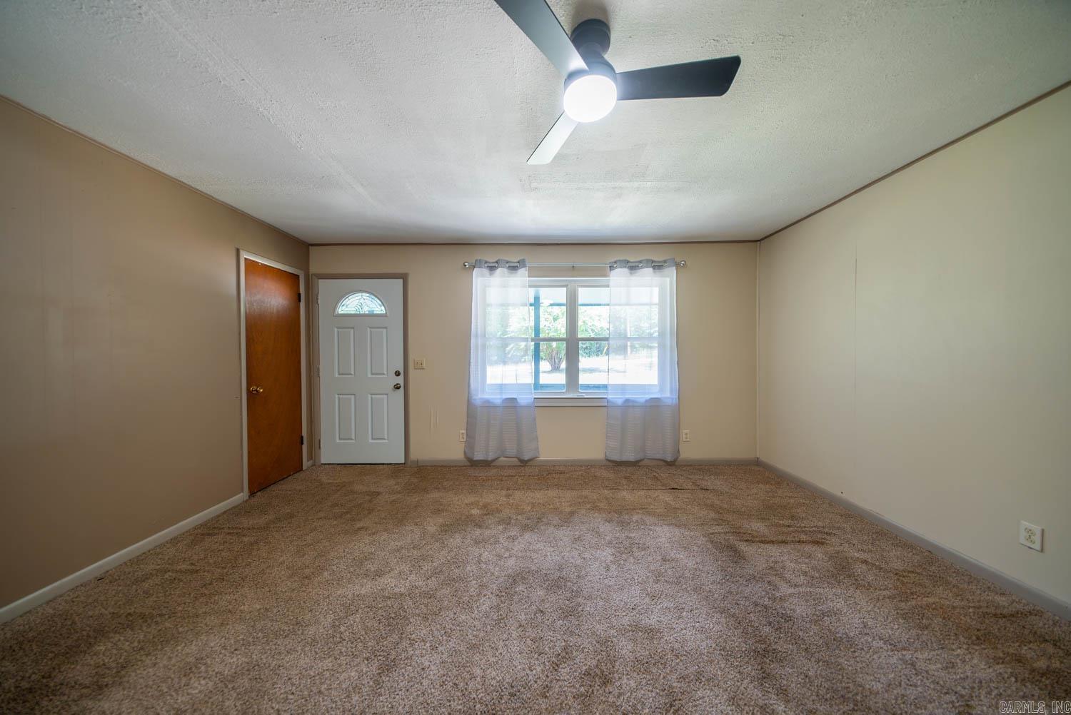 1527 W Cardinal Drive  Horseshoe Bend, AR