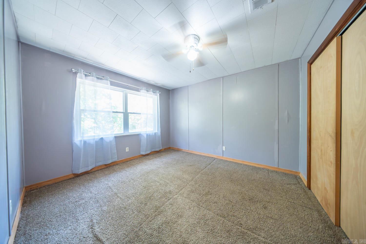 1527 W Cardinal Drive  Horseshoe Bend, AR