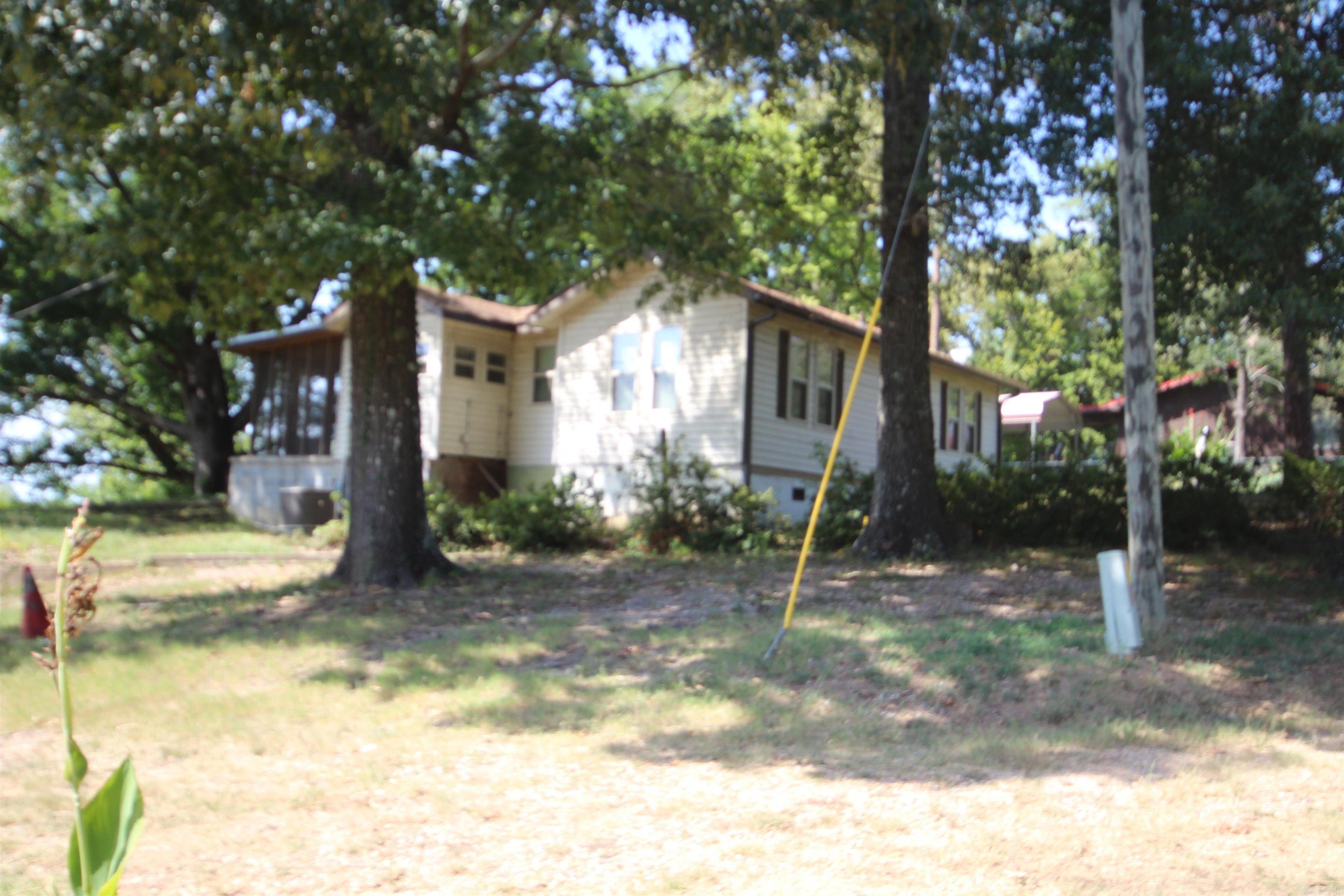 112  Lakefork  Saratoga, AR